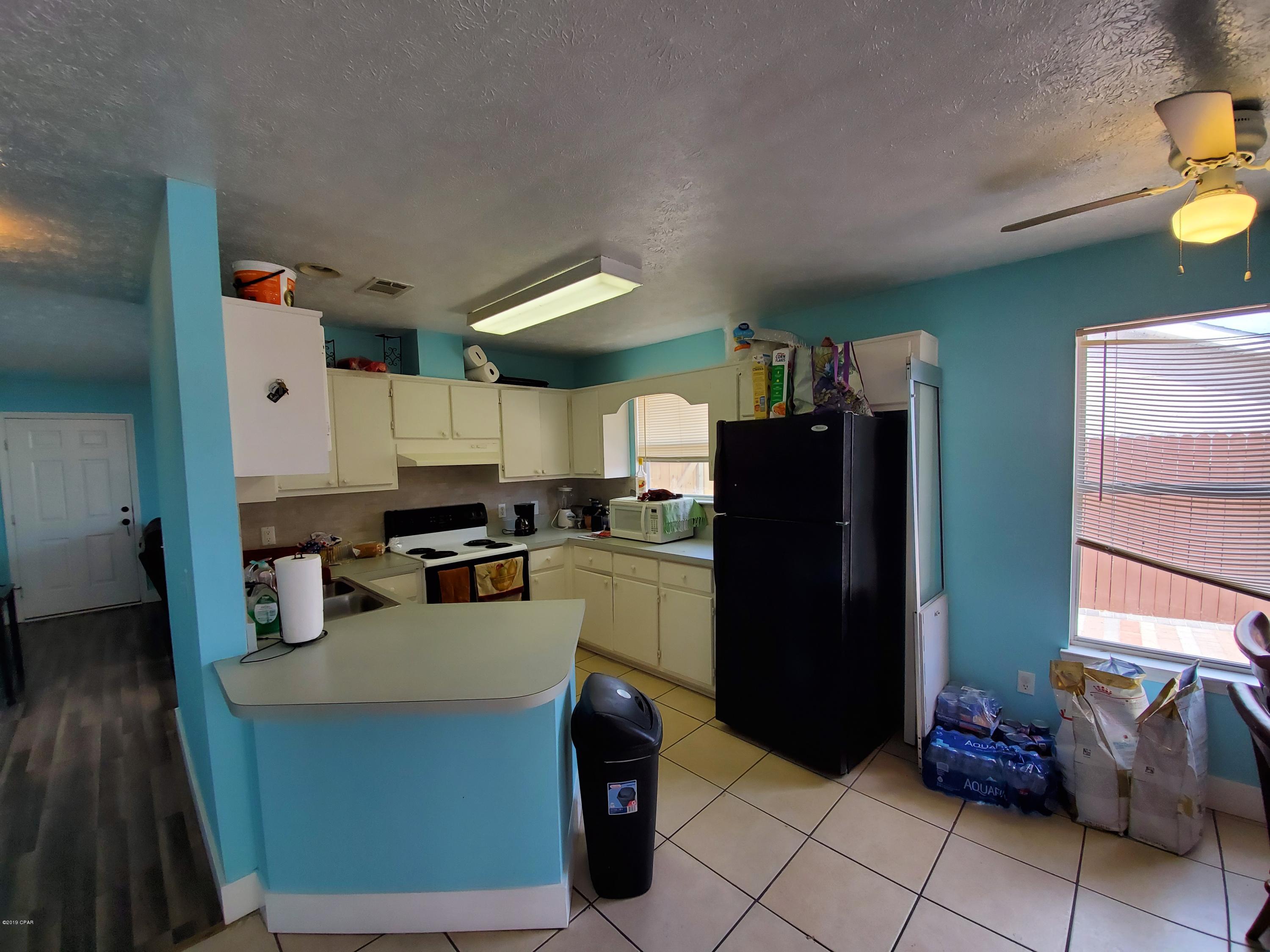 Pine Tree Place Unit 1 - Residential