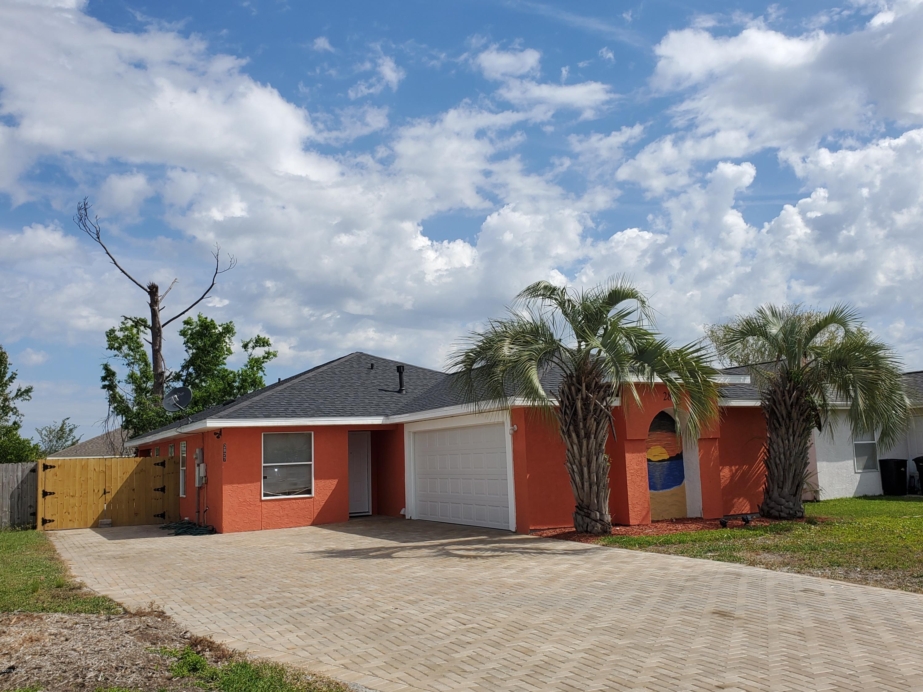 Pine Tree Place Unit 1 - Residential