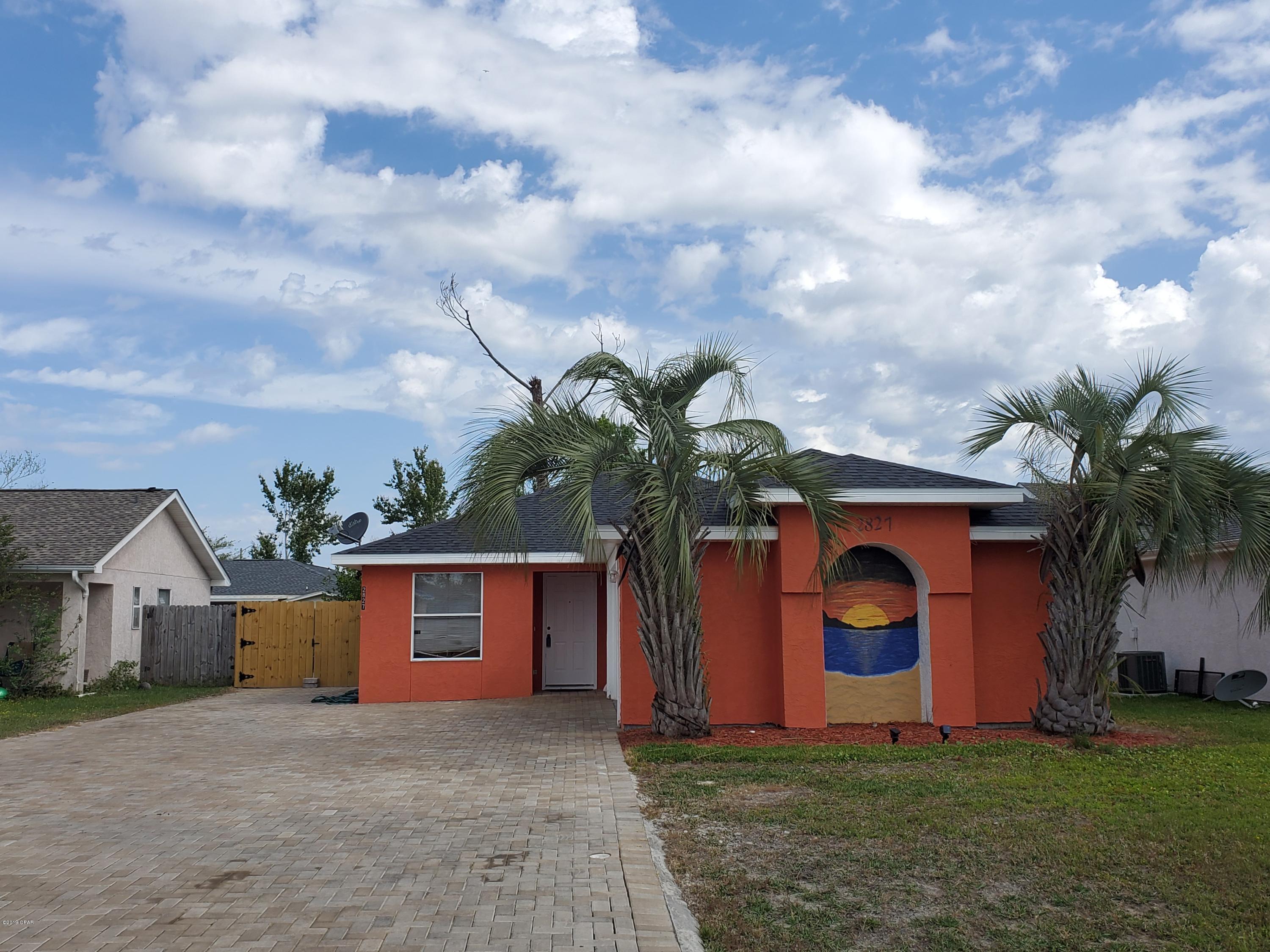 Pine Tree Place Unit 1 - Residential