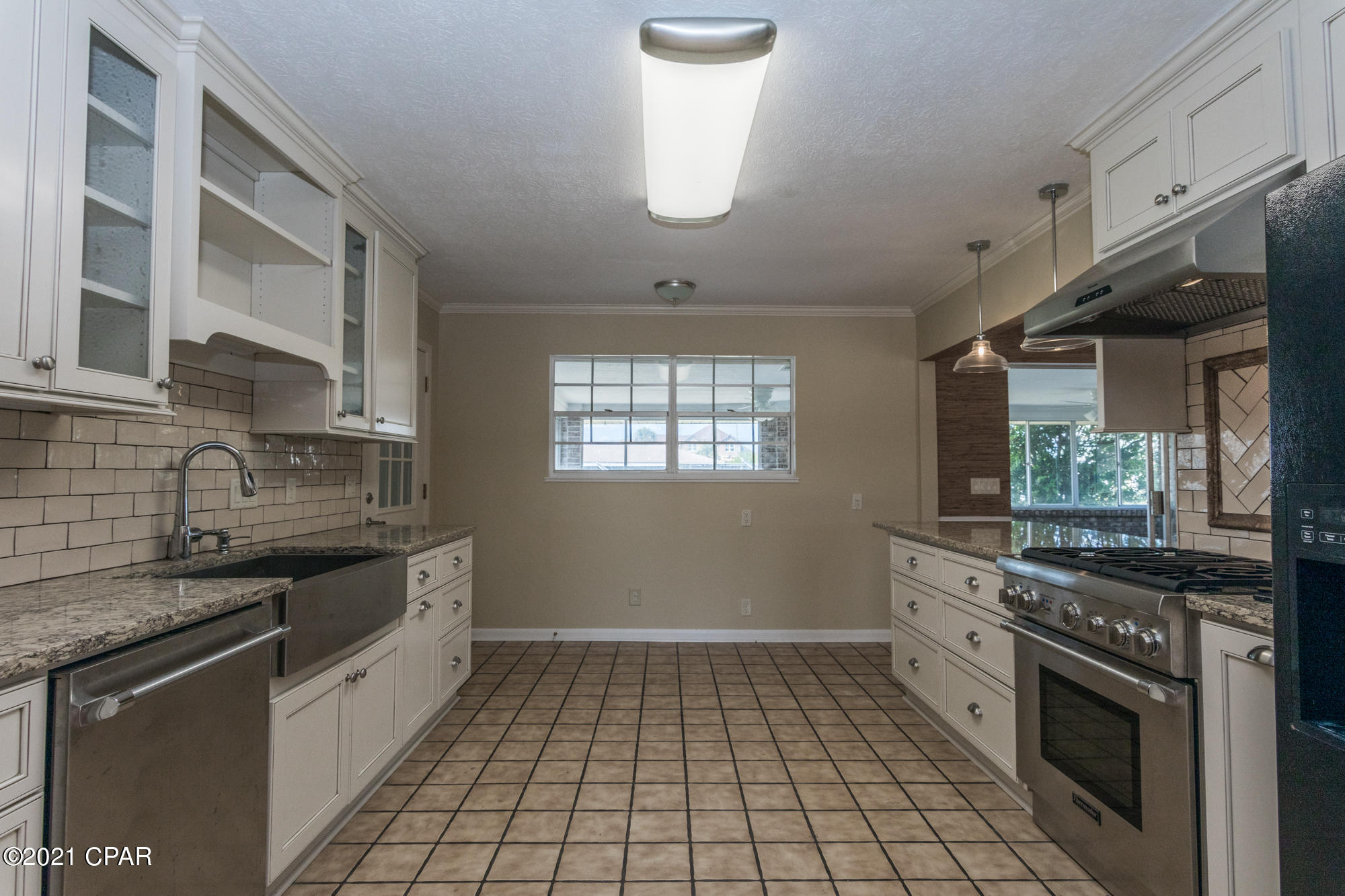 Baywood Shores Est Unit 4 - Residential