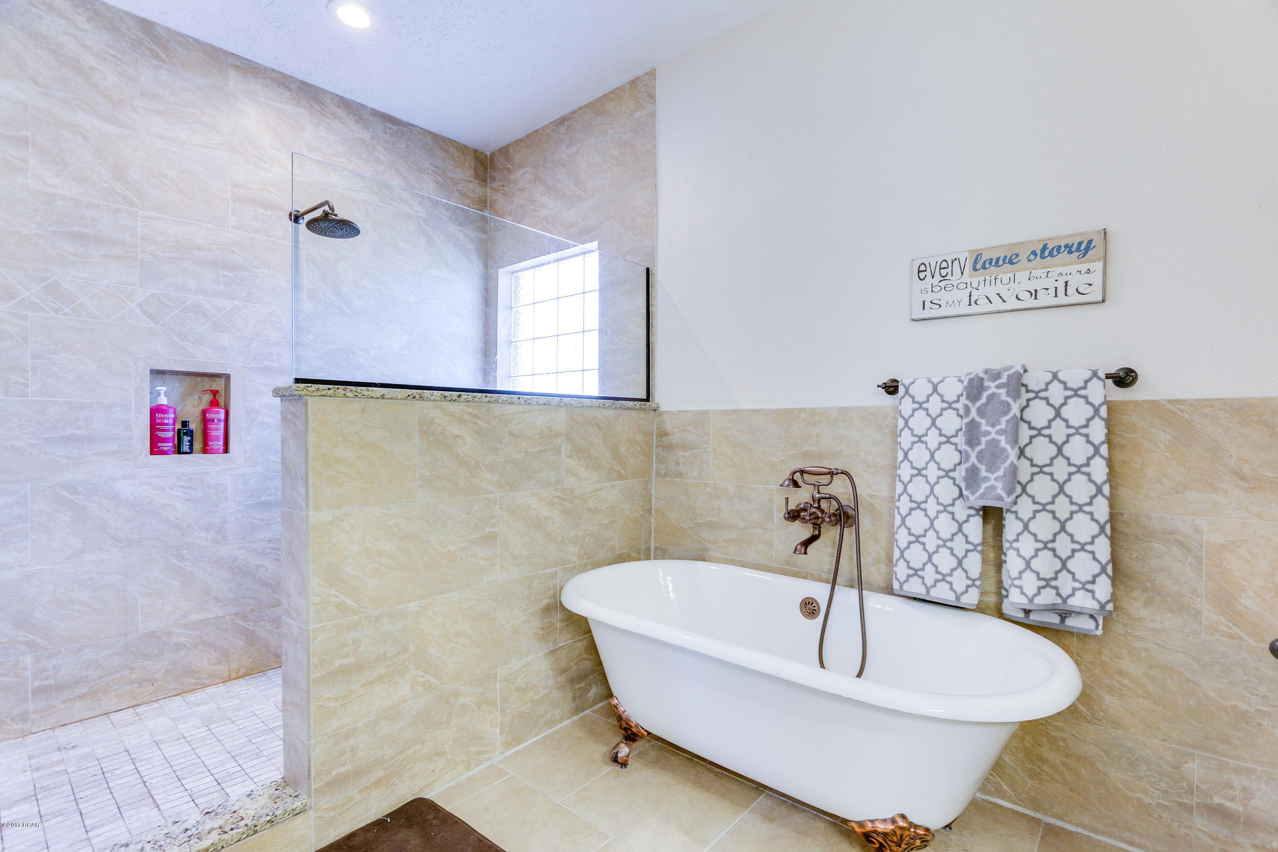 Colony Club - Residential