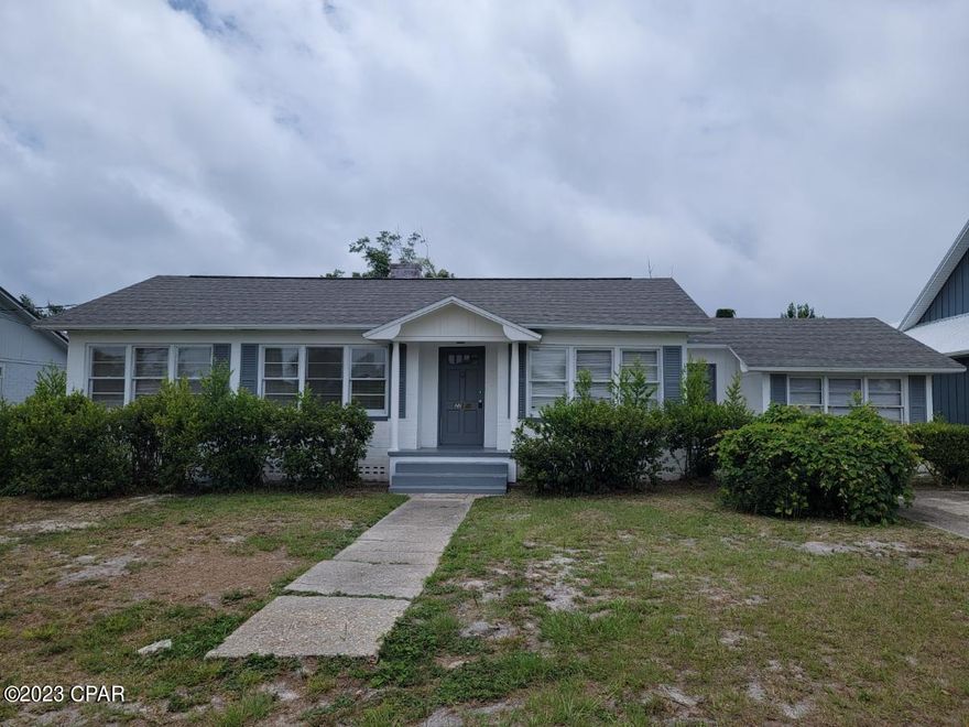 Charming 3 bedroom, 1 bath home located in the Panama City- (The Cove). The home has a formal dining area, living room, den, eat in kitchen.  Hardwood flooring which have been recently refinished. Fresh paint inside and the homes equipped with range, dishwasher, and refrigerator. Also has washer & dryer connections. Application required & fee is $40 per adult. Serious inquiries should call to schedule to tour.