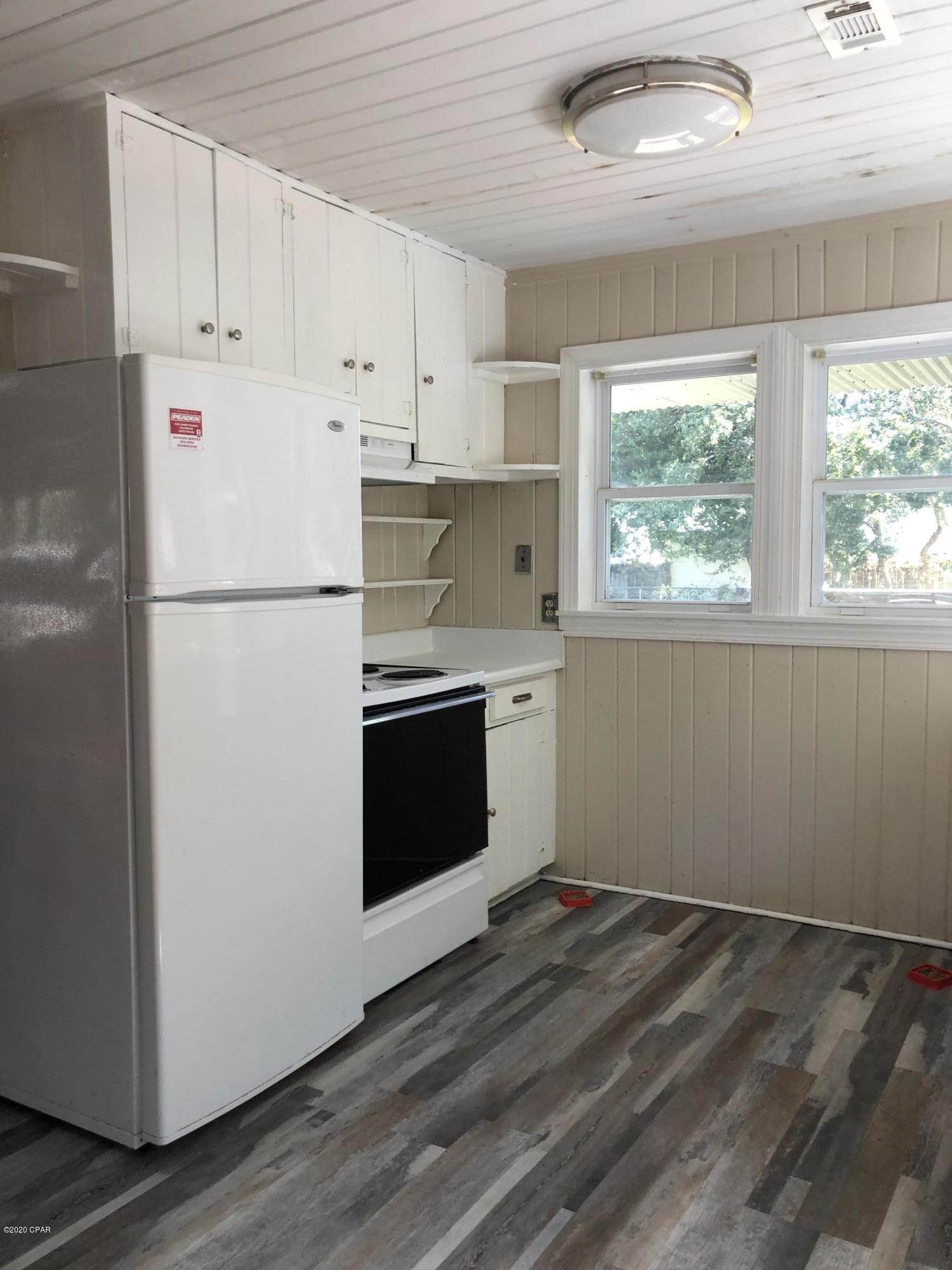 [No Recorded Subdiv] - Residential Lease