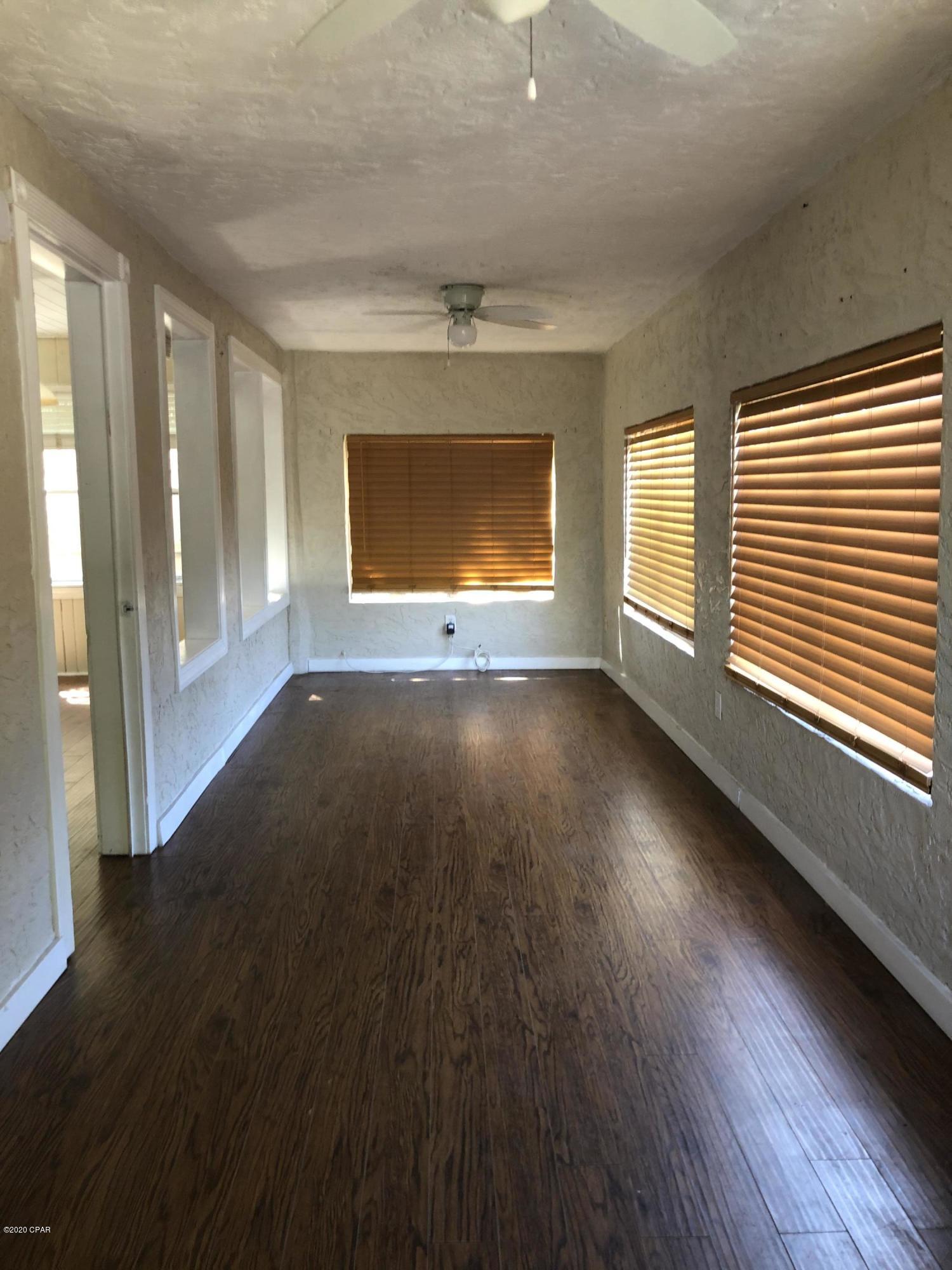 [No Recorded Subdiv] - Residential Lease