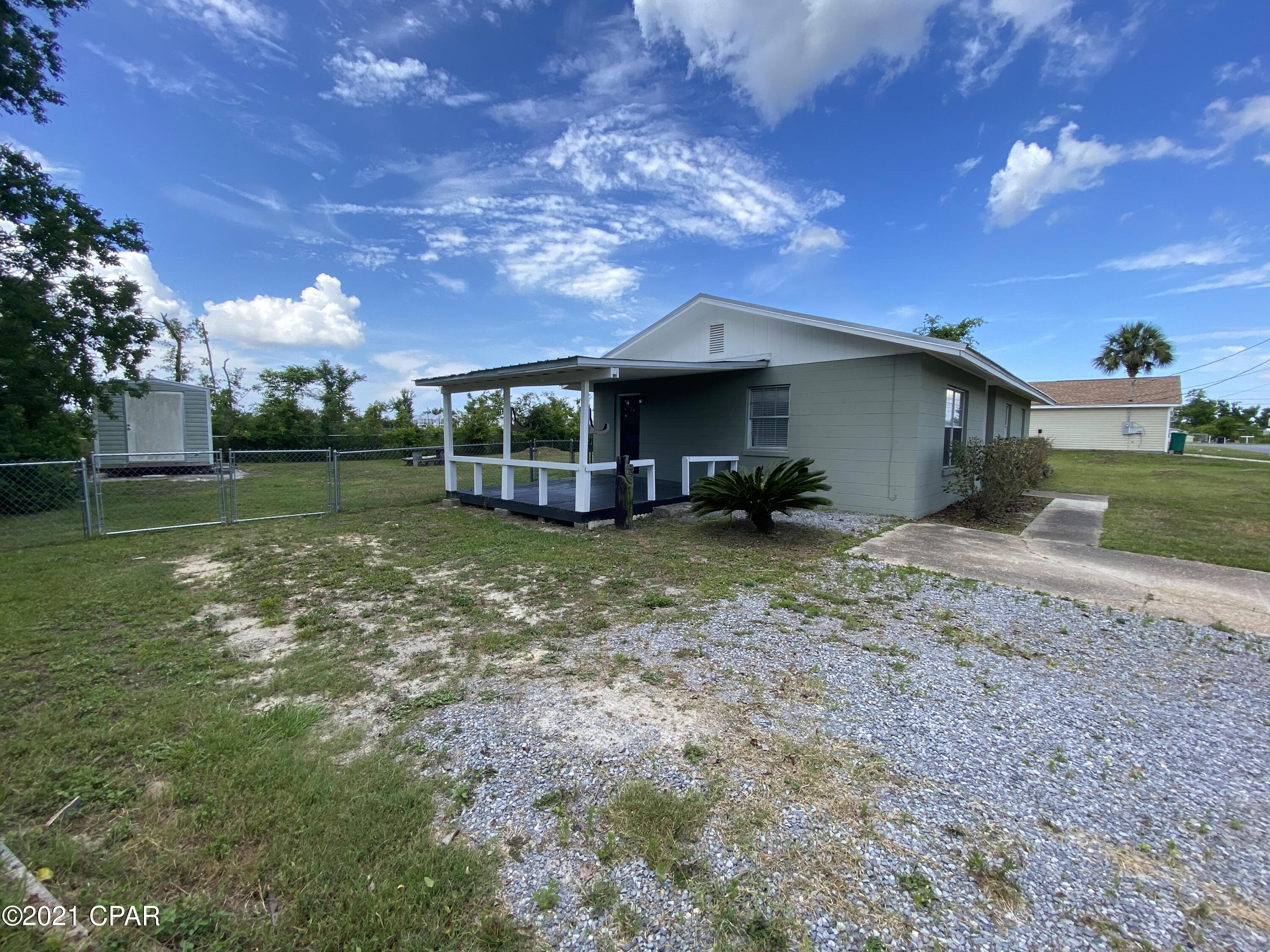 [No Recorded Subdiv] - Residential