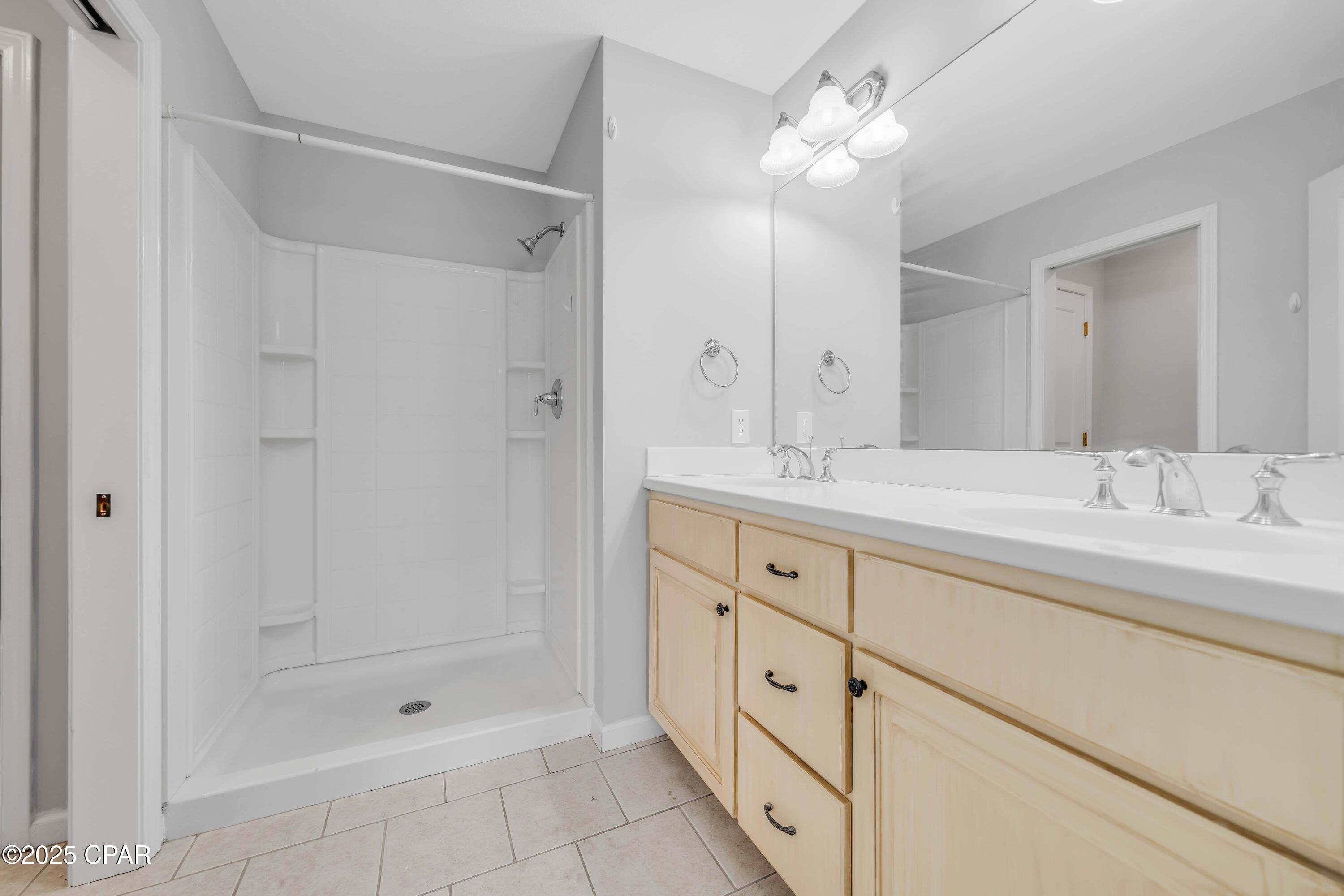 Annabella's Townhomes - Residential Lease