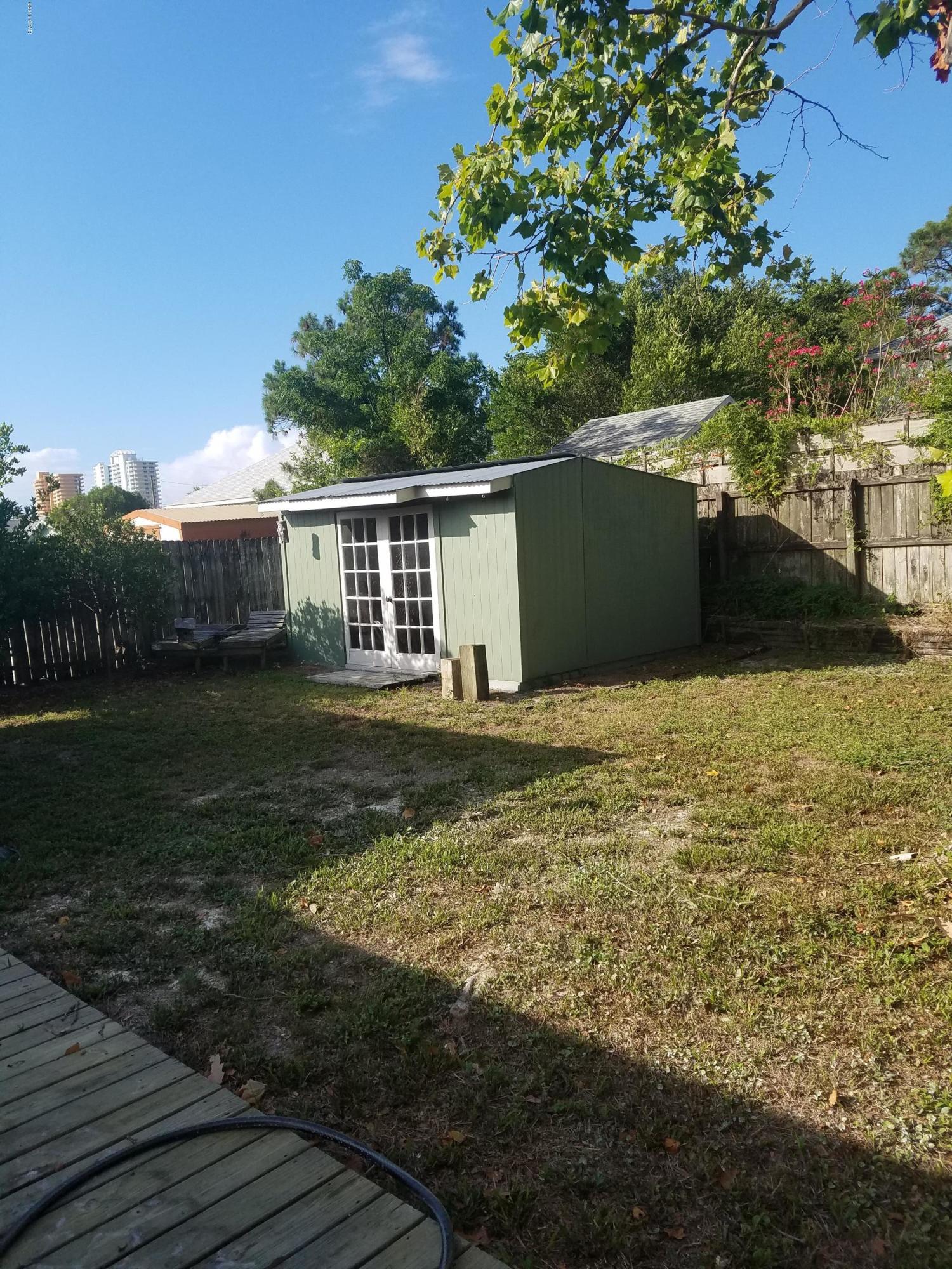 Biltmore Beach 1st Add - Residential