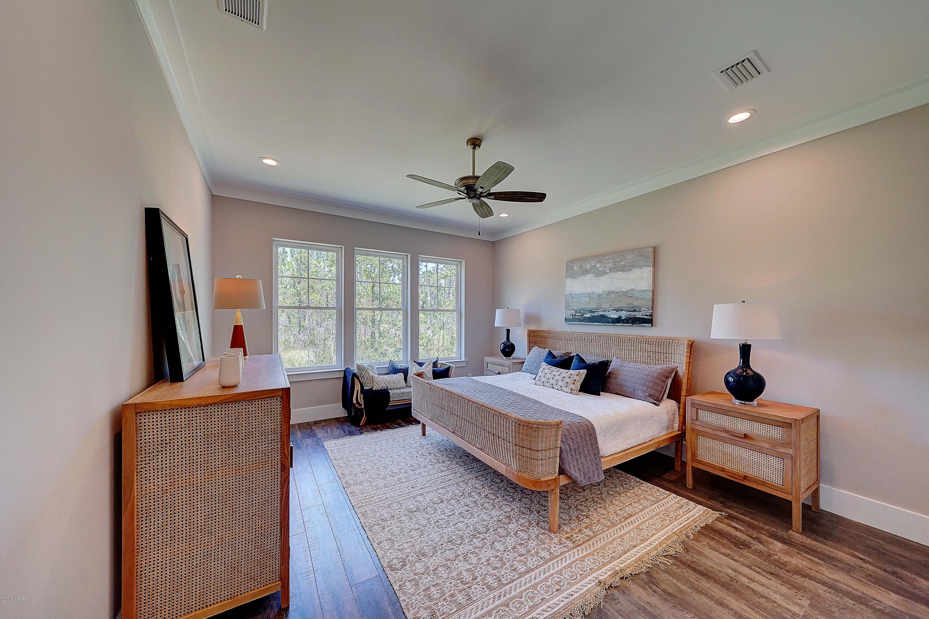 Dolphin Bay Ph I - Residential