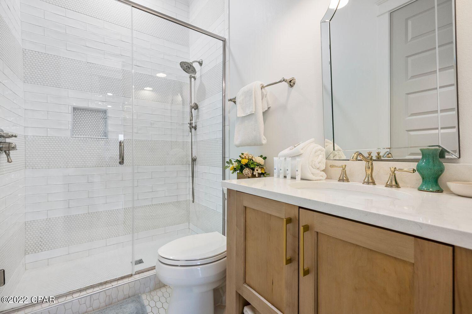 Lullwater Beach - Residential