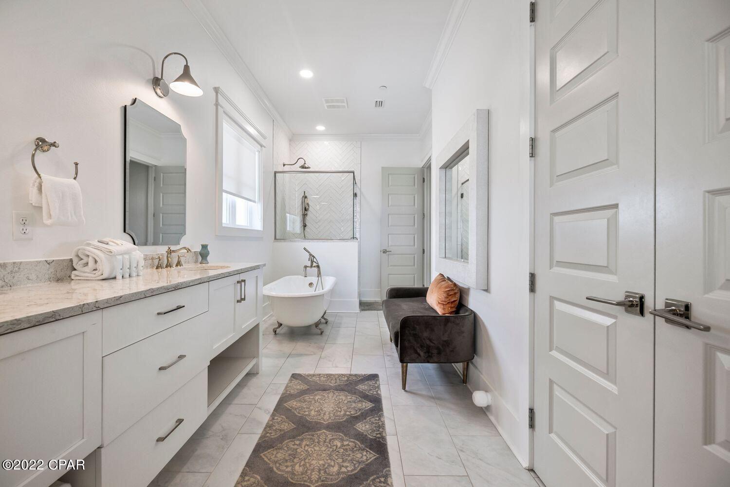 Lullwater Beach - Residential