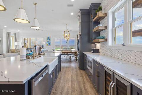 Lullwater Beach - Residential