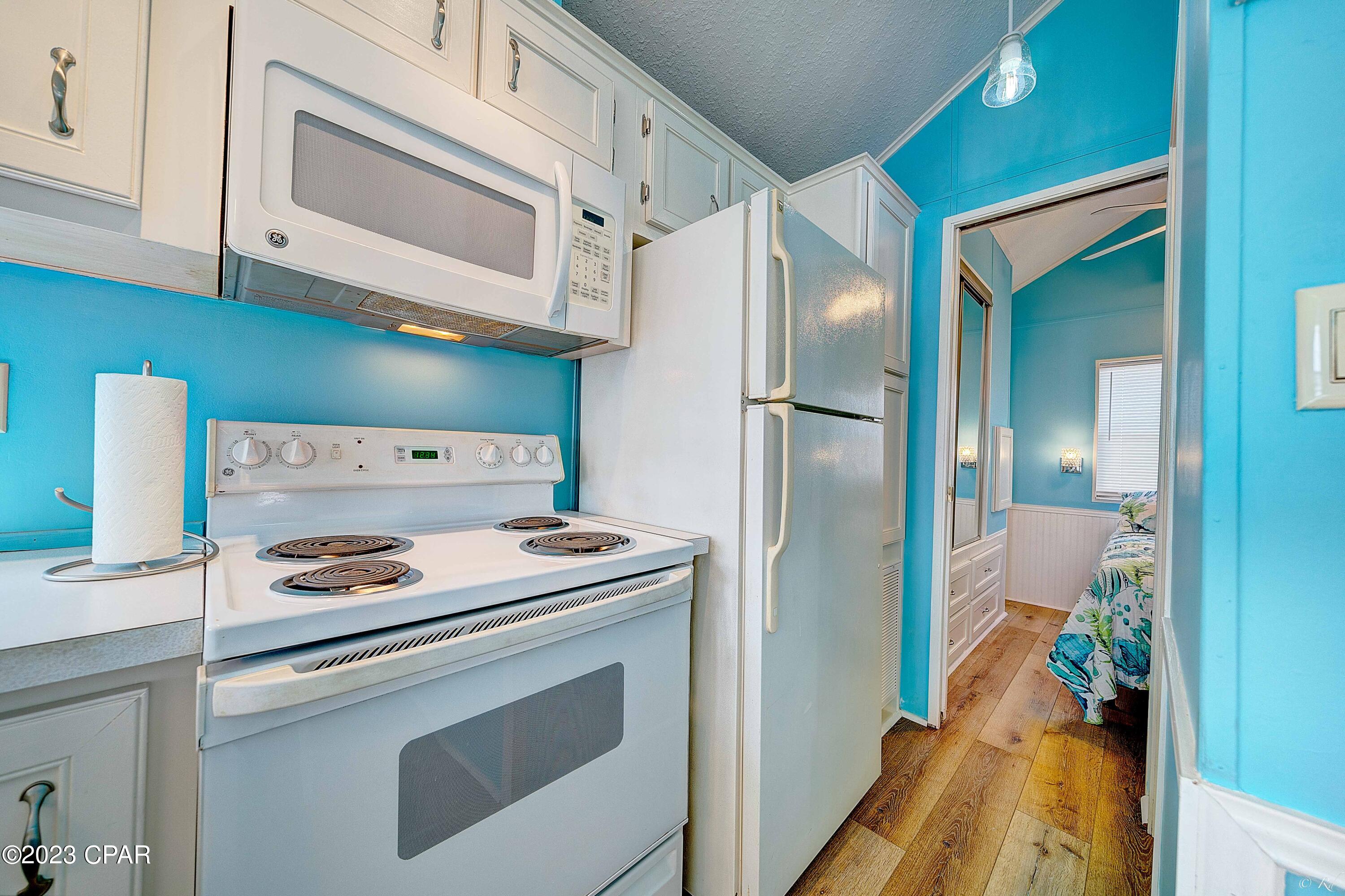 Emerald Pointe Resort - Residential