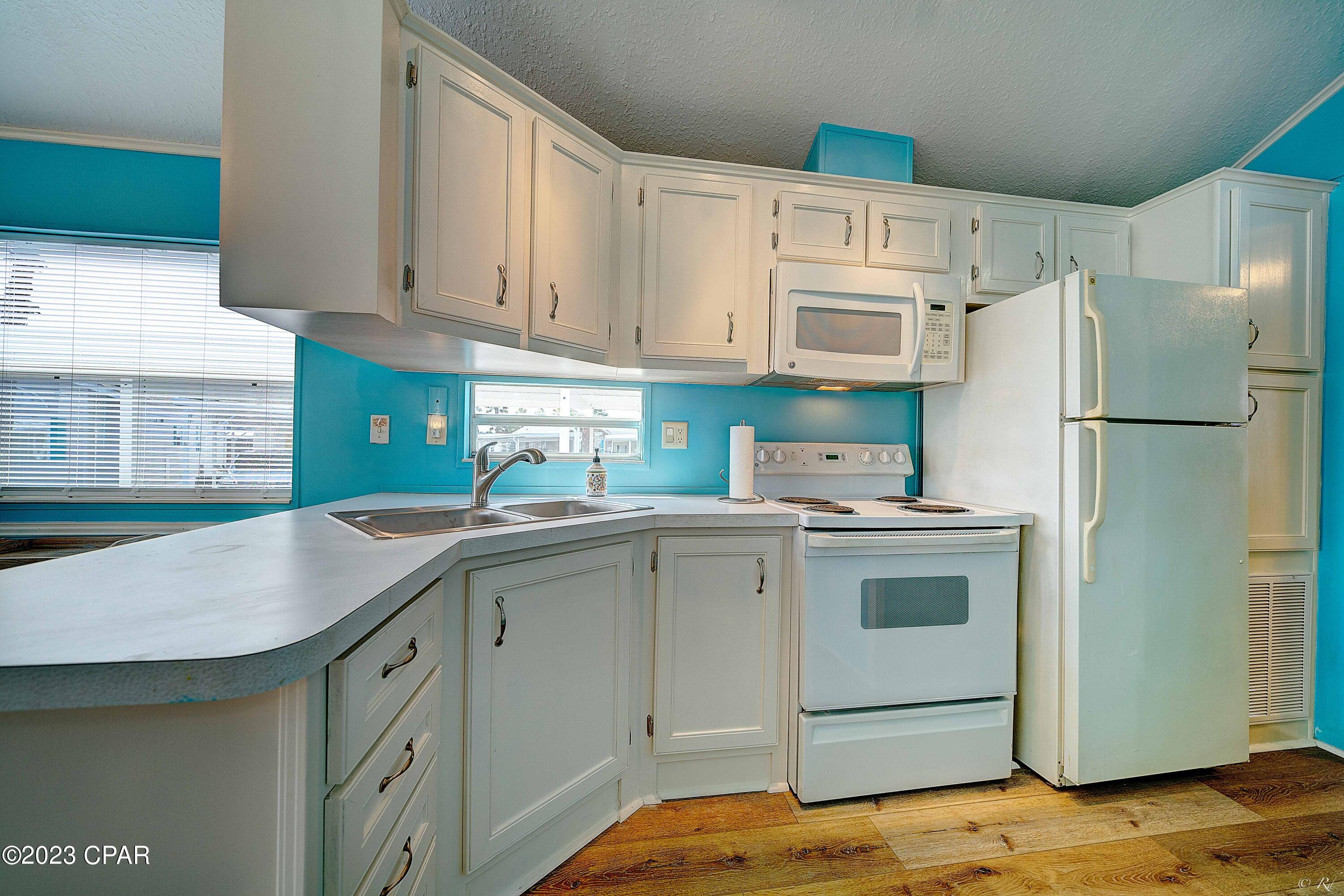 Emerald Pointe Resort - Residential