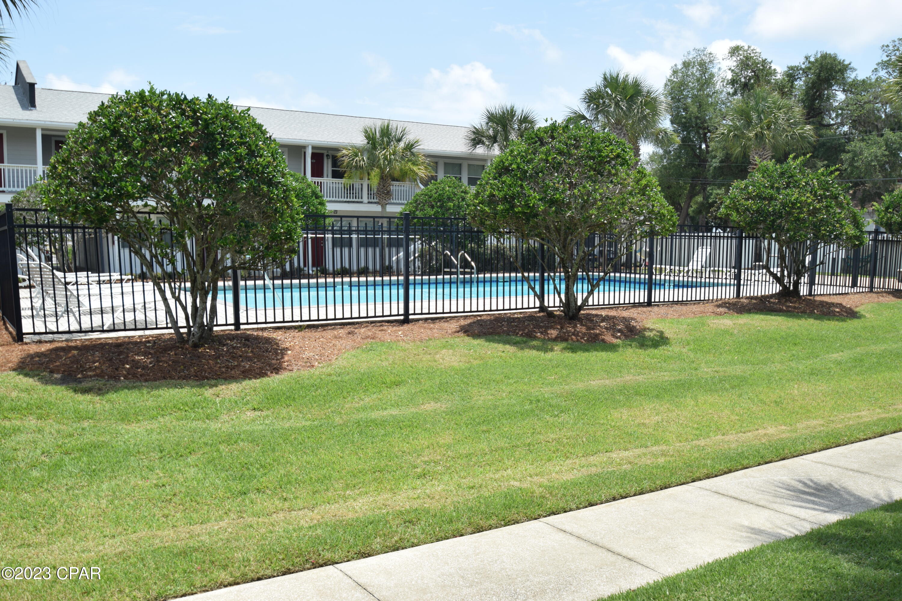 Saint Andrews Harbour Condo - Residential