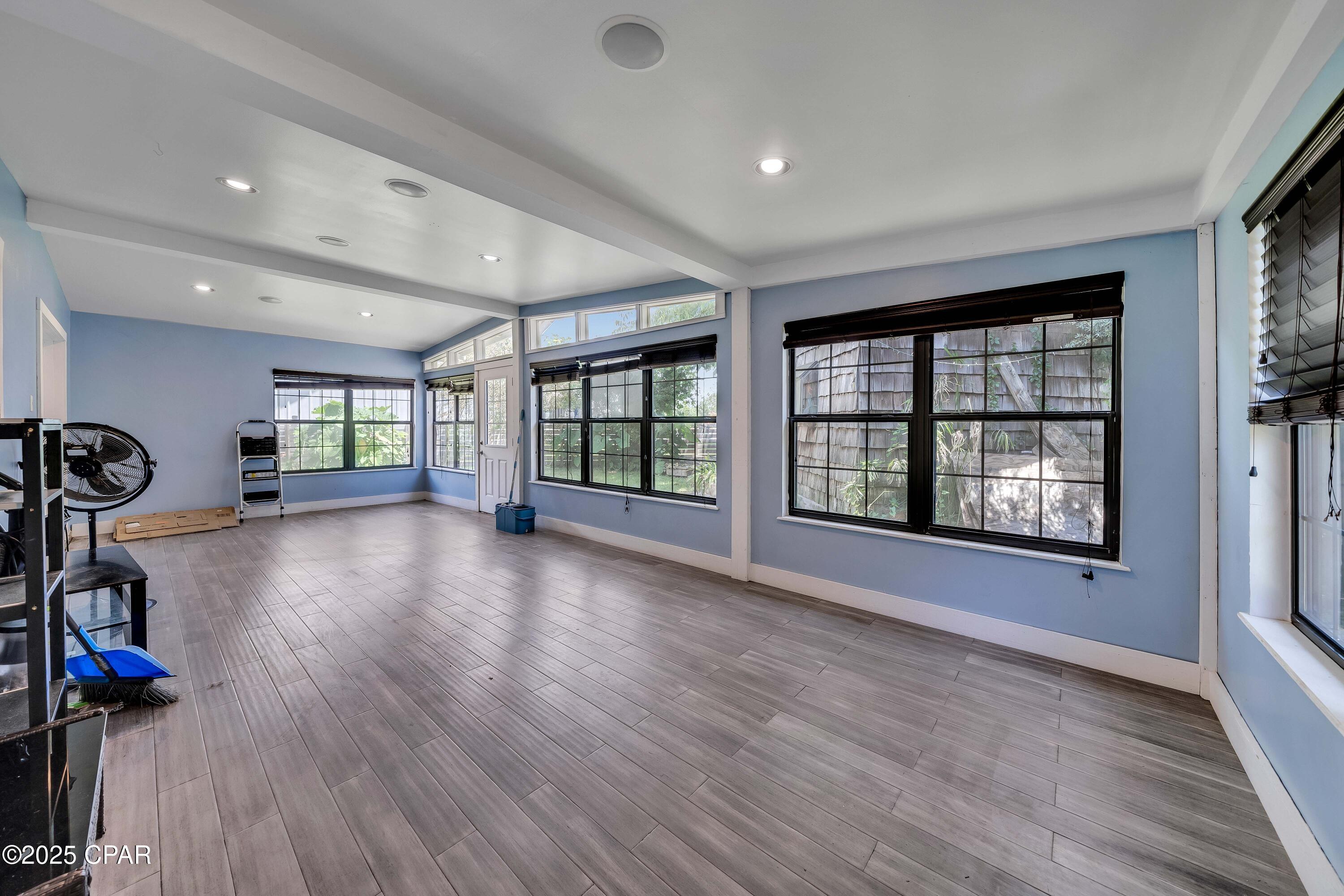 Woodlawn Unit 1 - Residential