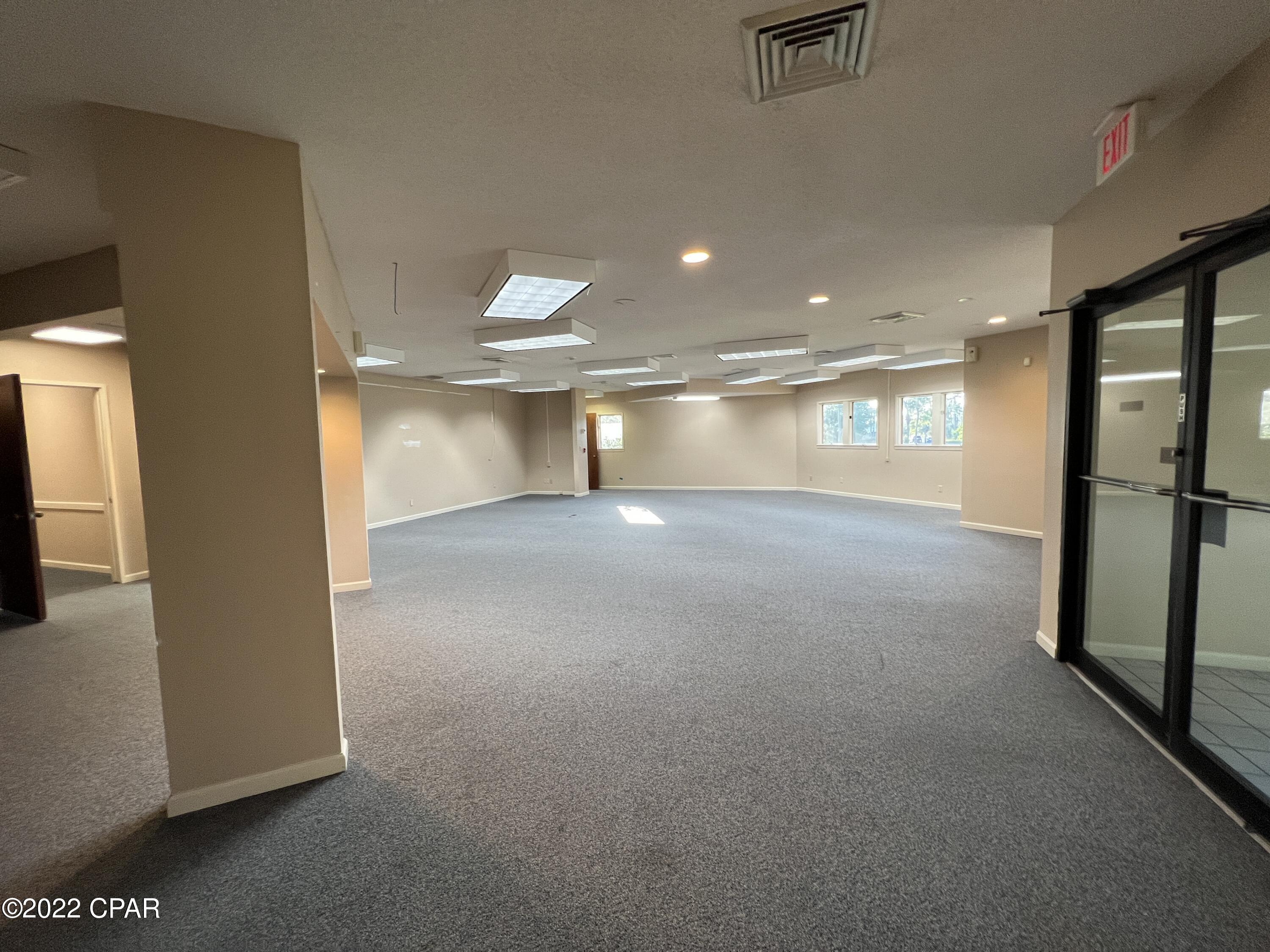 [No Recorded Subdiv] - Commercial Sale