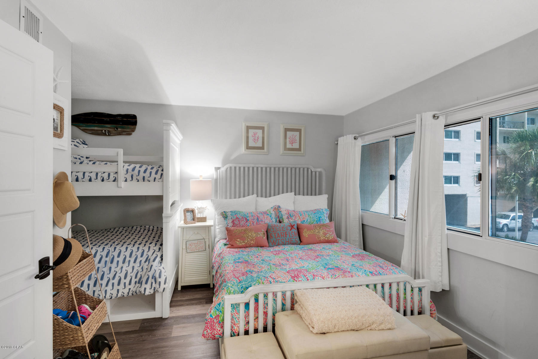 Pinnacle Port - Residential