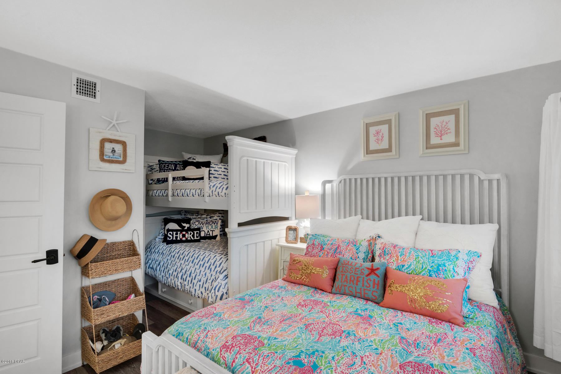 Pinnacle Port - Residential