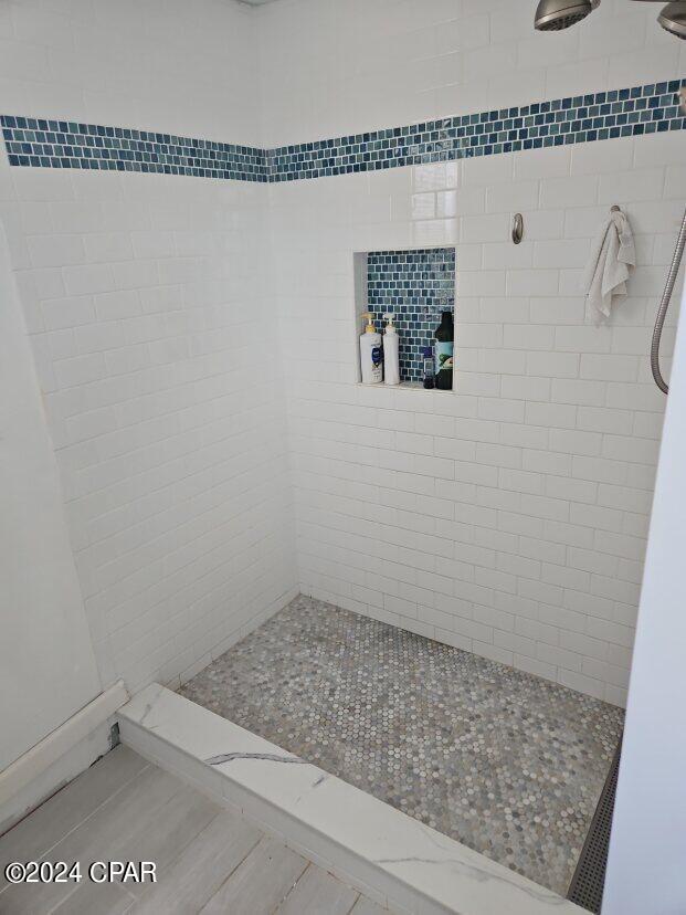 Cooks Bayou Est - Residential