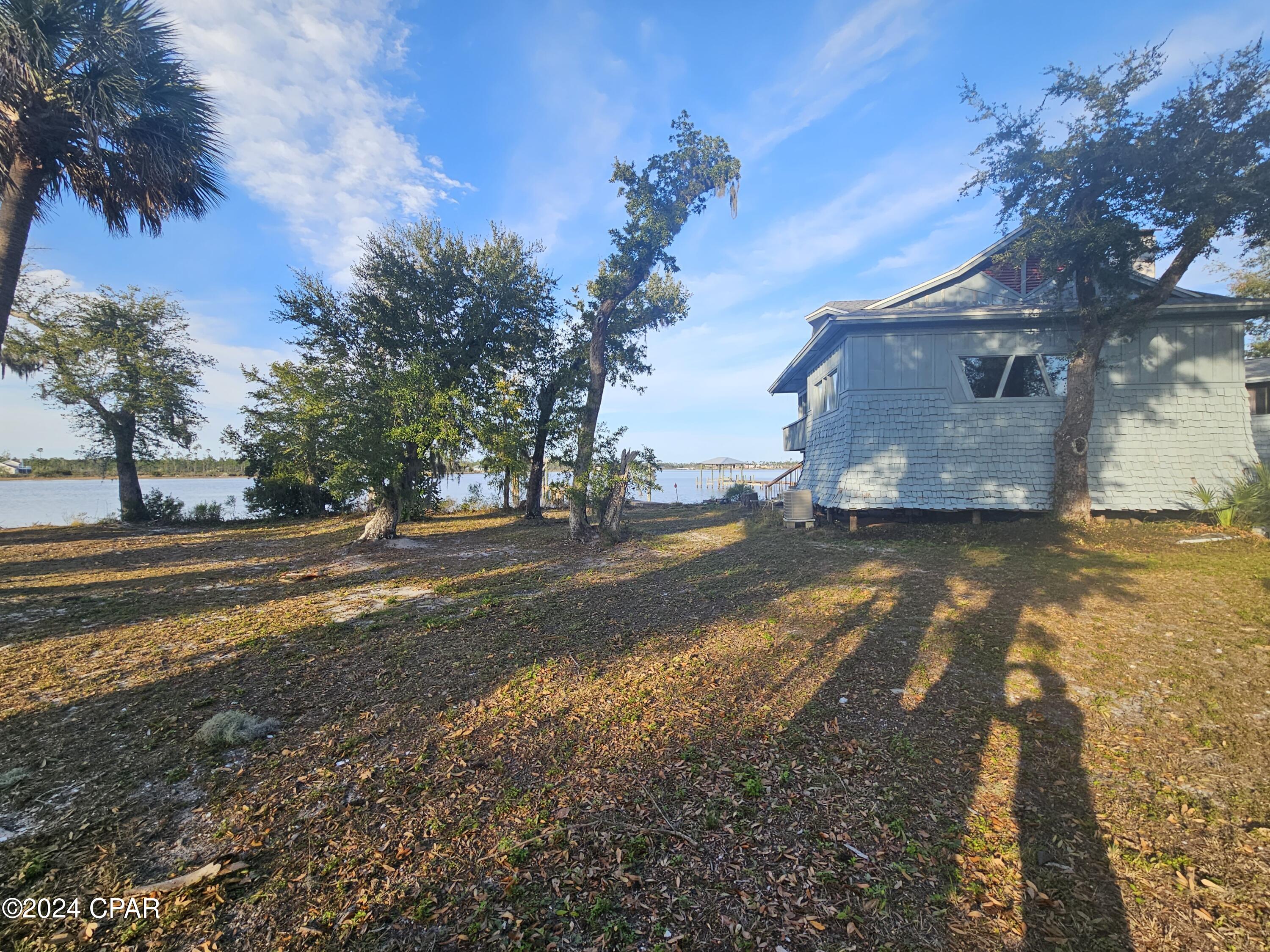 Cooks Bayou Est - Residential