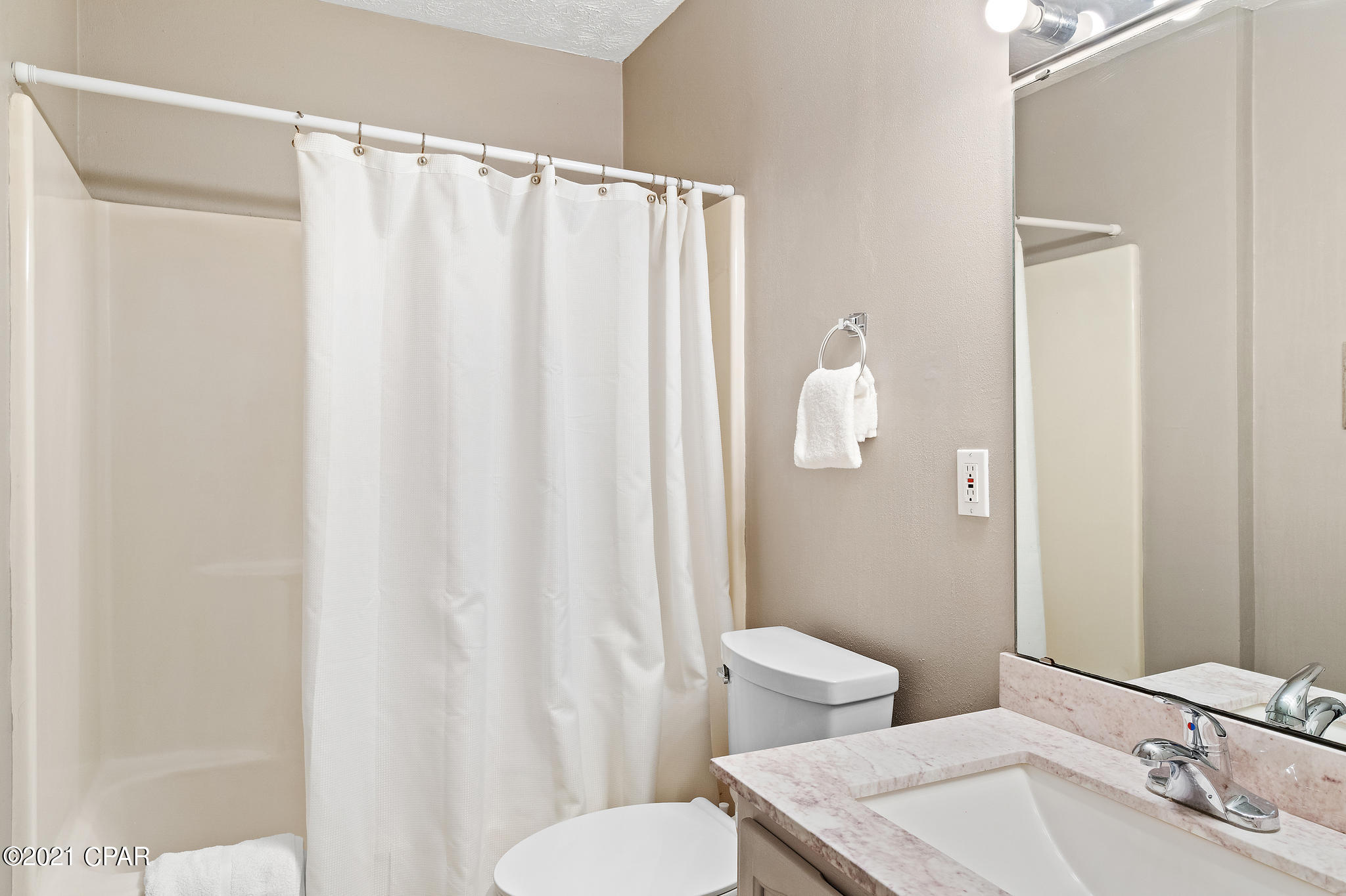 Lullwater Beach - Residential