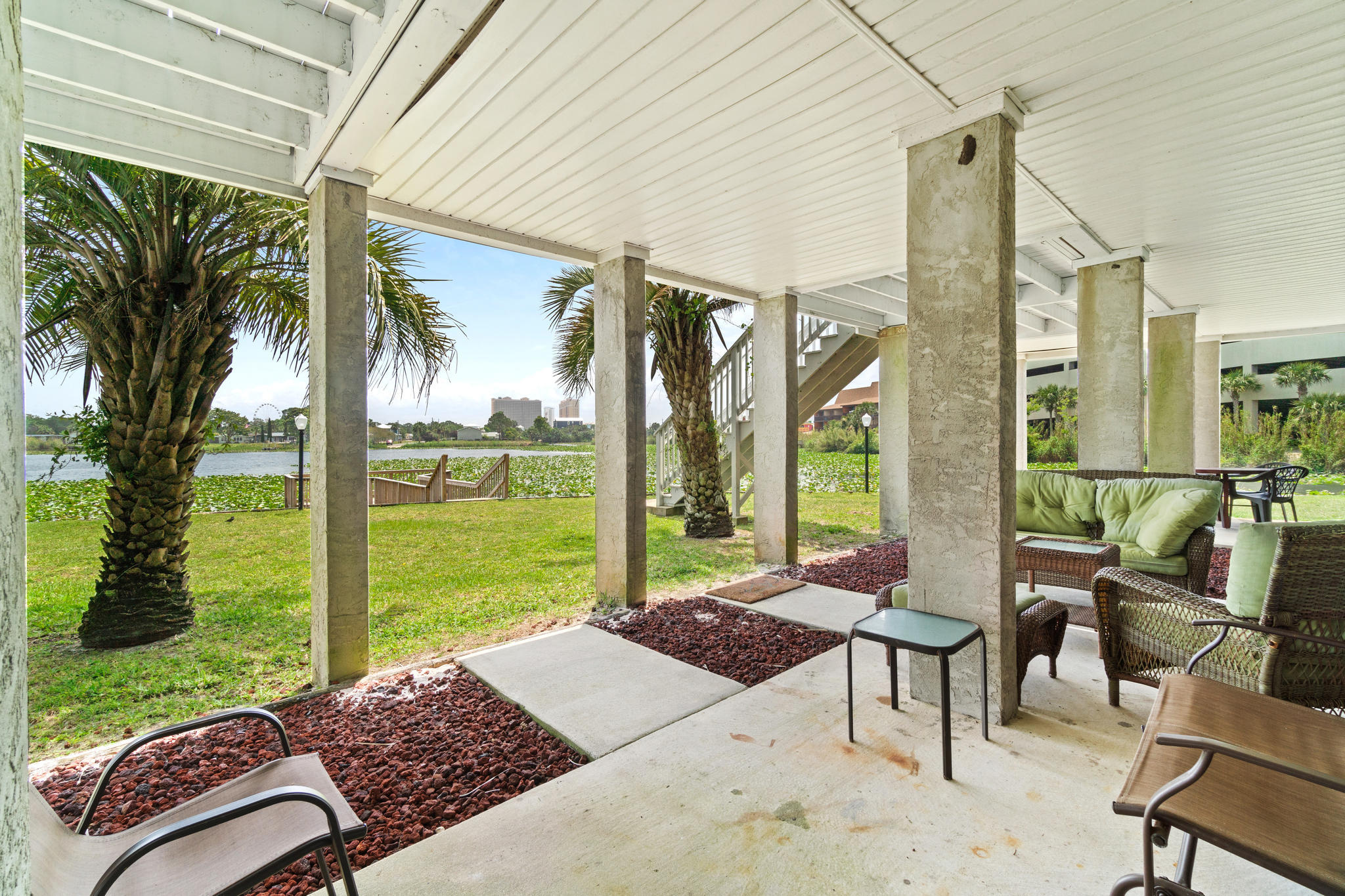 Lullwater Beach - Residential