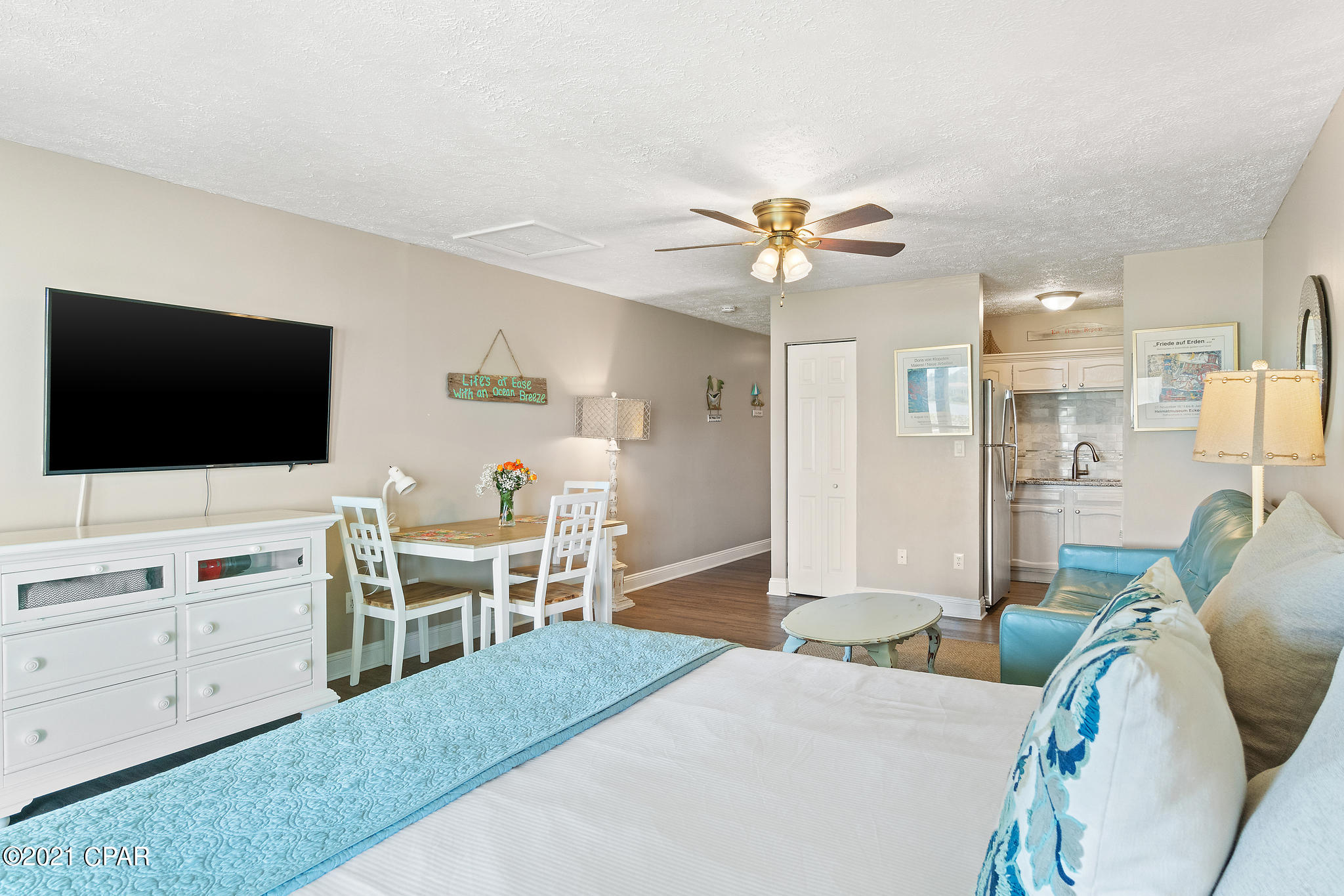 Lullwater Beach - Residential