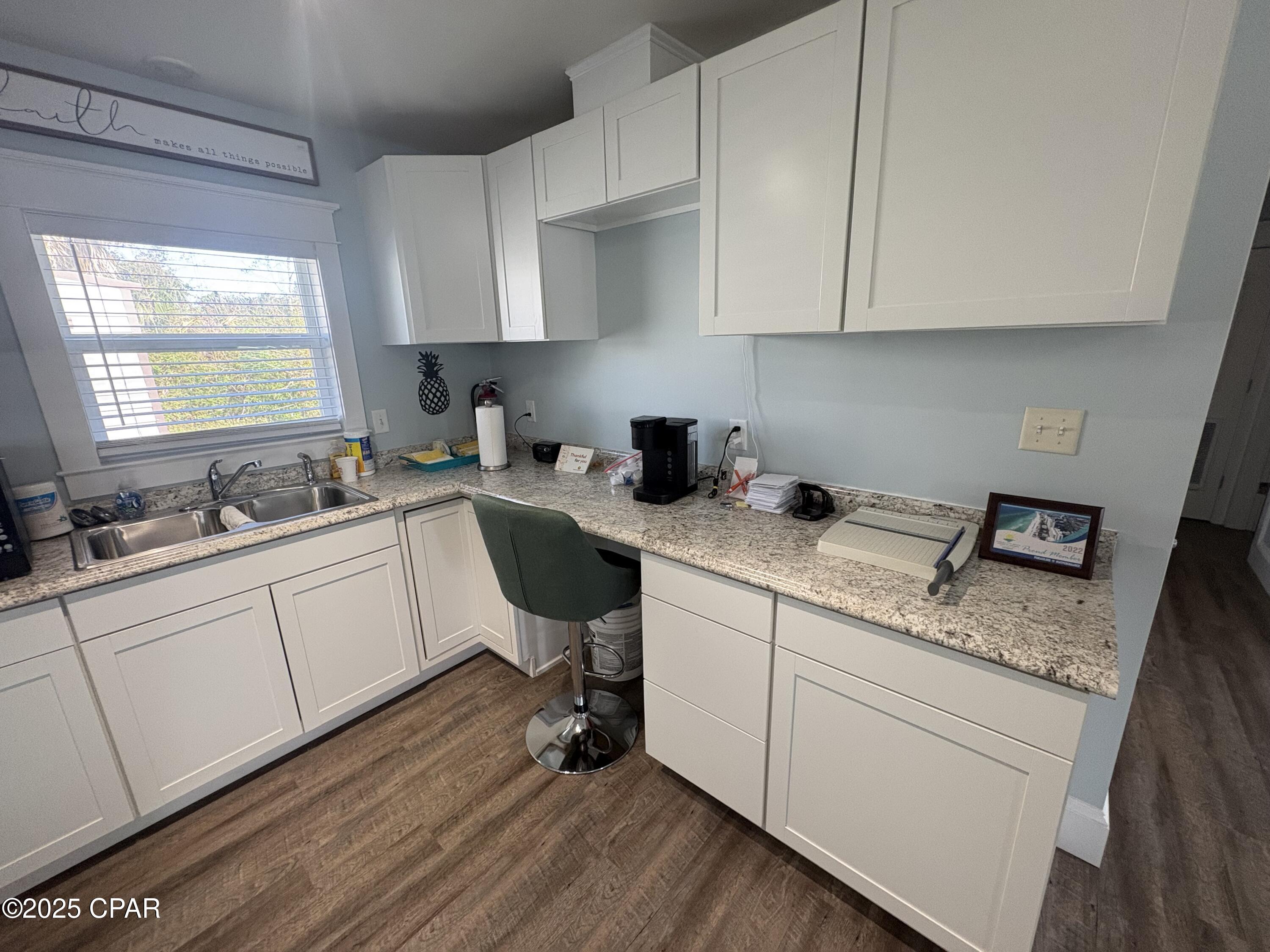 [No Recorded Subdiv] - Commercial Sale