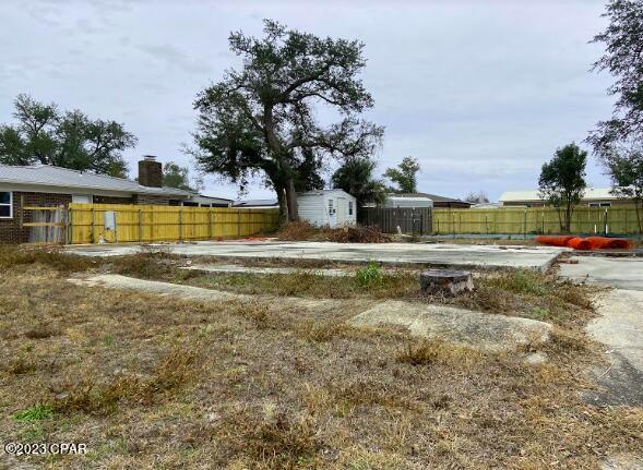 Lannie Rowe Lake Ests - Land