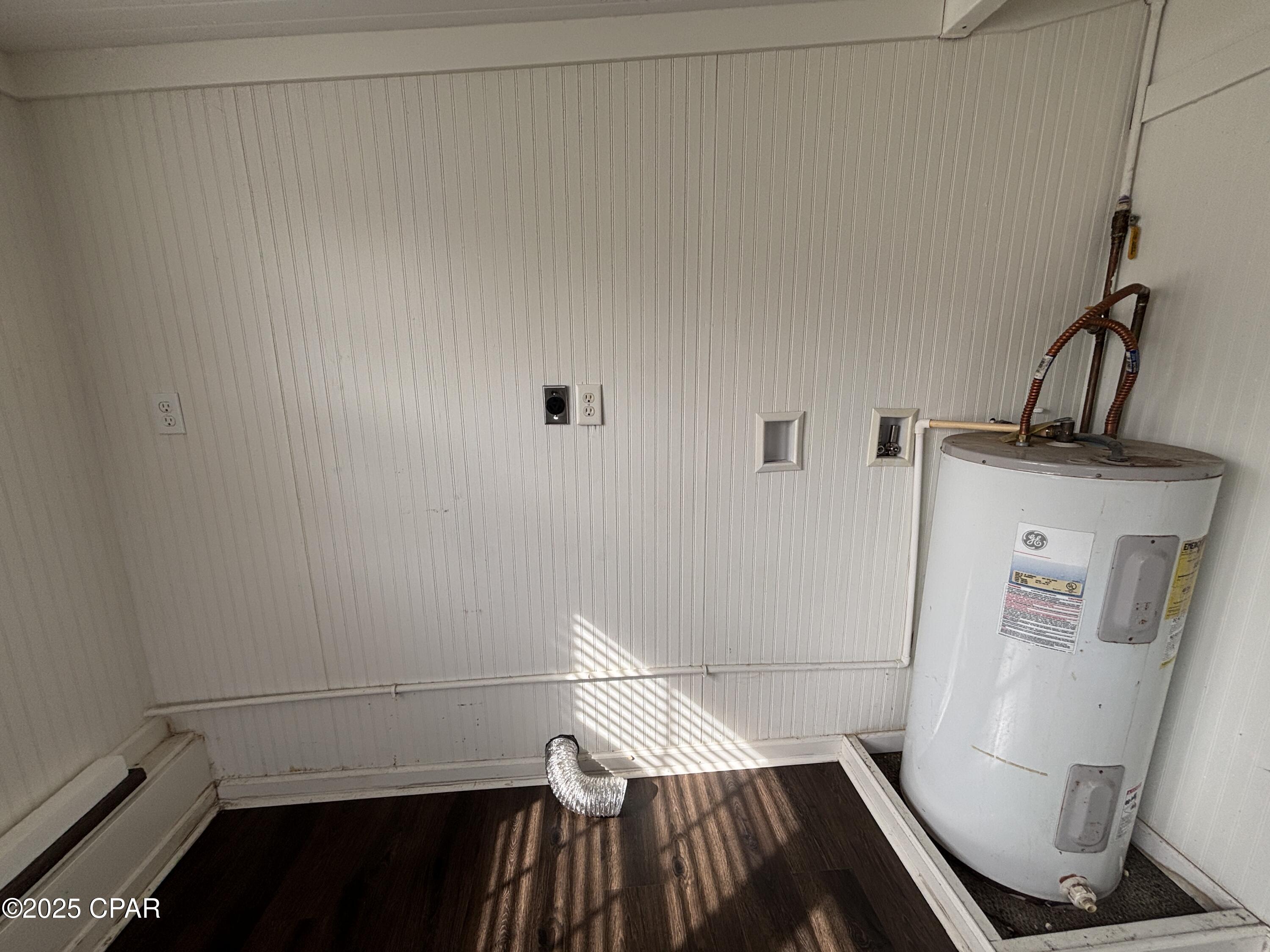 [No Recorded Subdiv] - Residential Lease