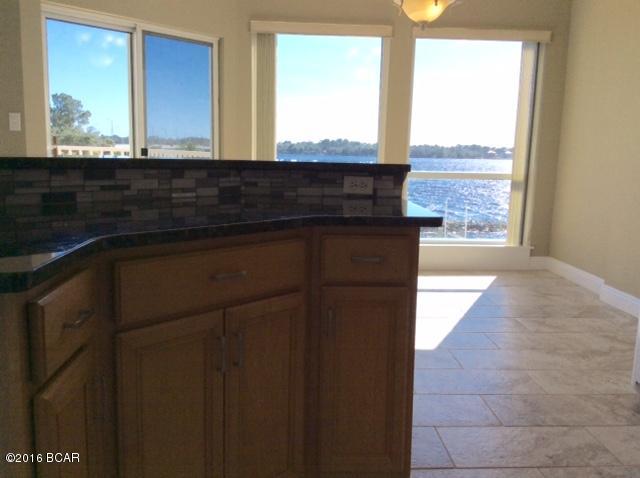 Marina Bay Condo - Residential