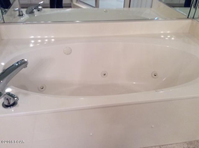 Marina Bay Condo - Residential