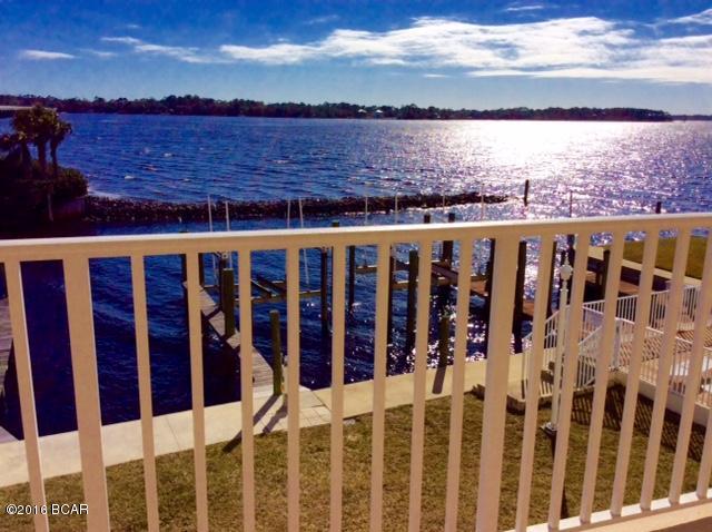 Marina Bay Condo - Residential