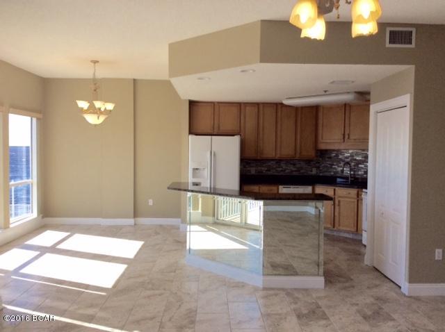 Marina Bay Condo - Residential