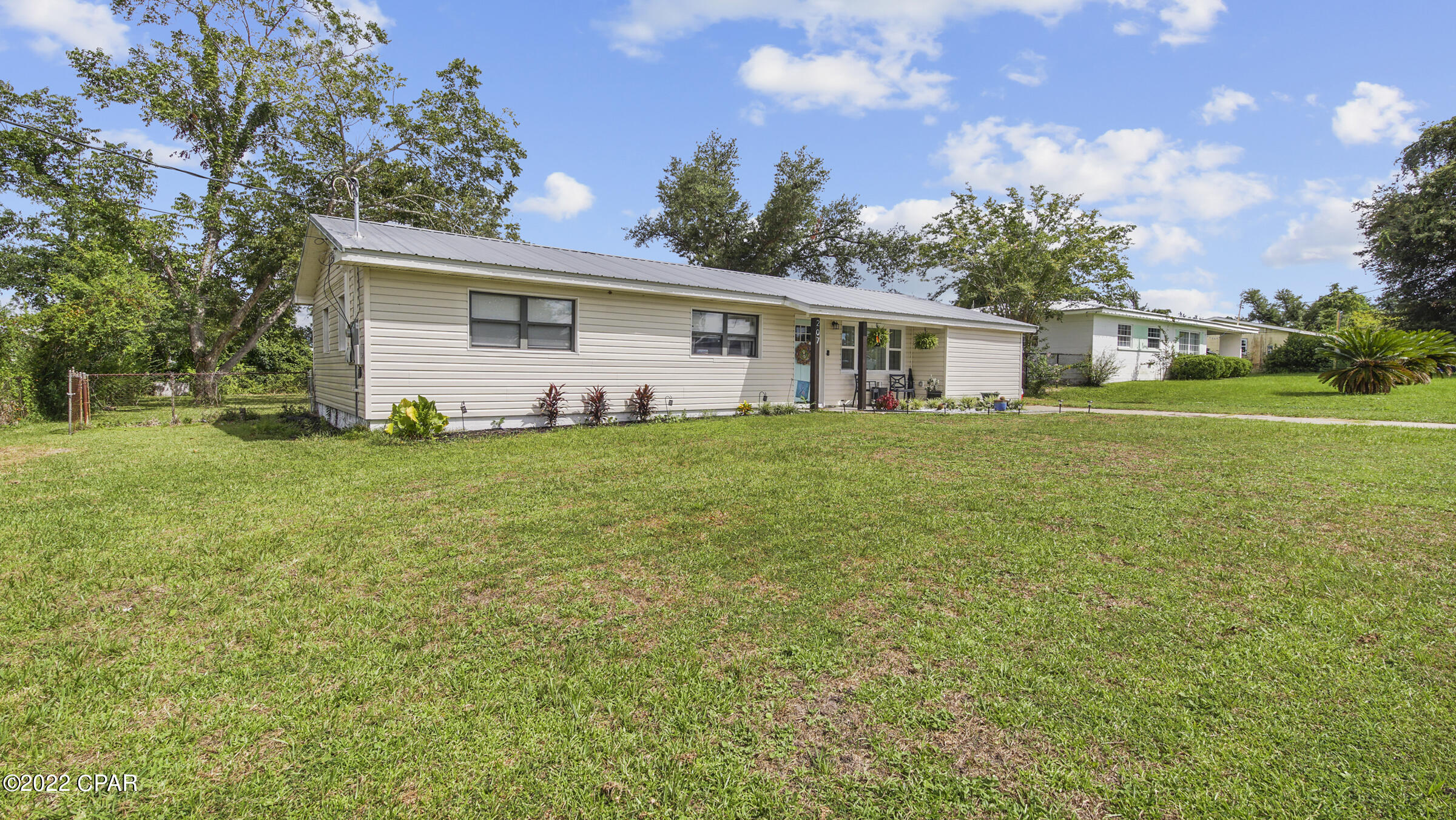 Lannie Rowe Lake Ests - Residential