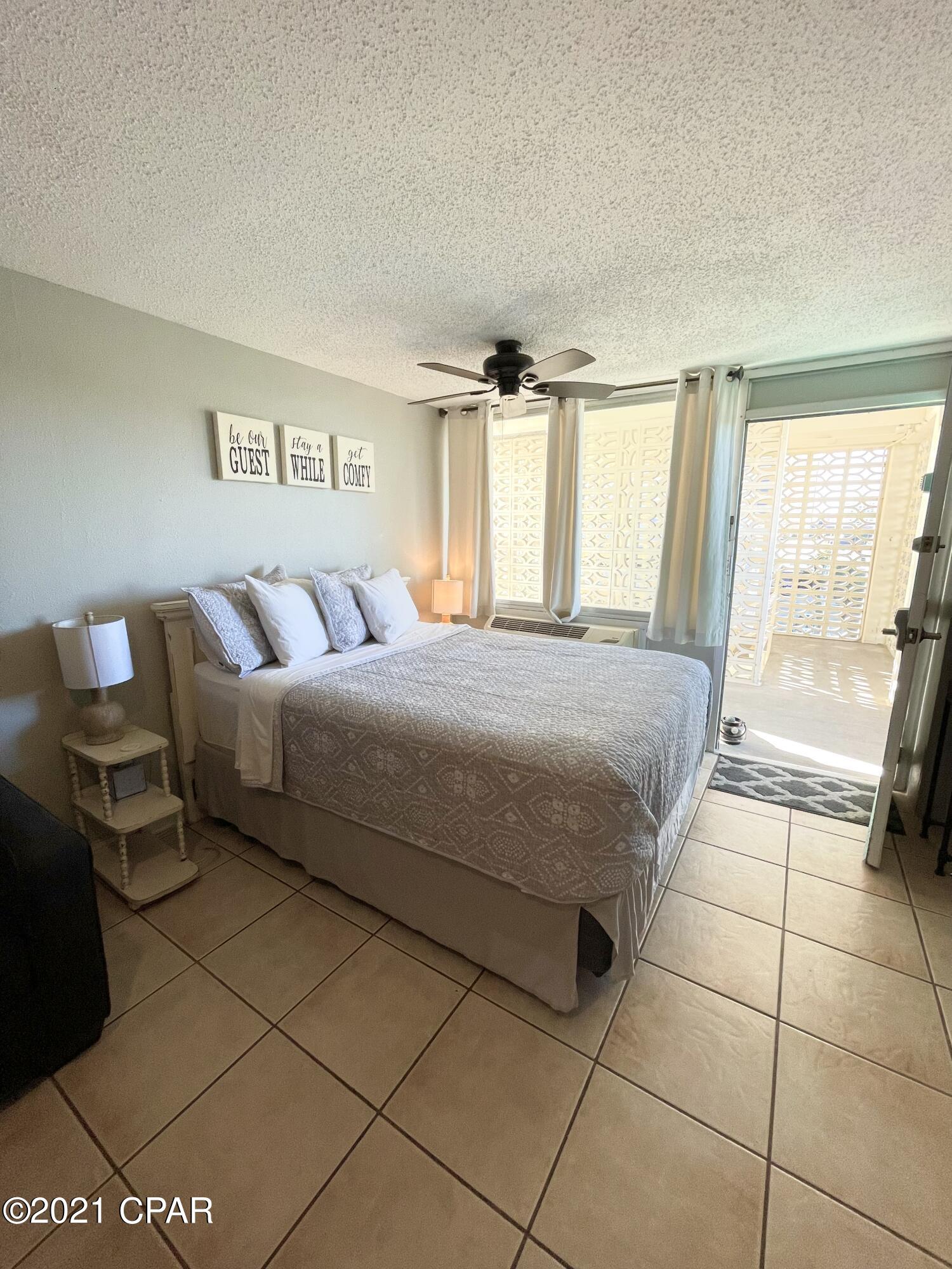 Fontainebleau Terrace - Residential