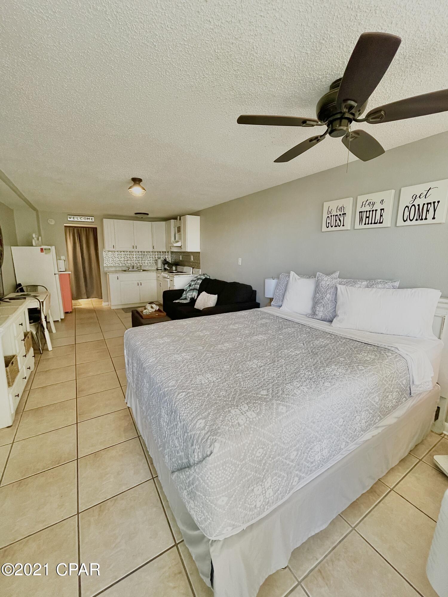 Fontainebleau Terrace - Residential