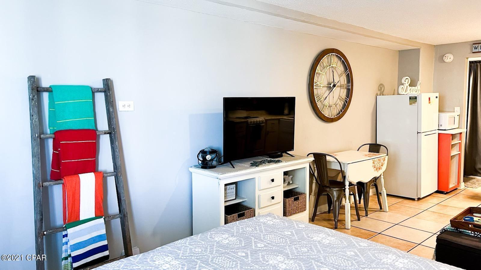 Fontainebleau Terrace - Residential