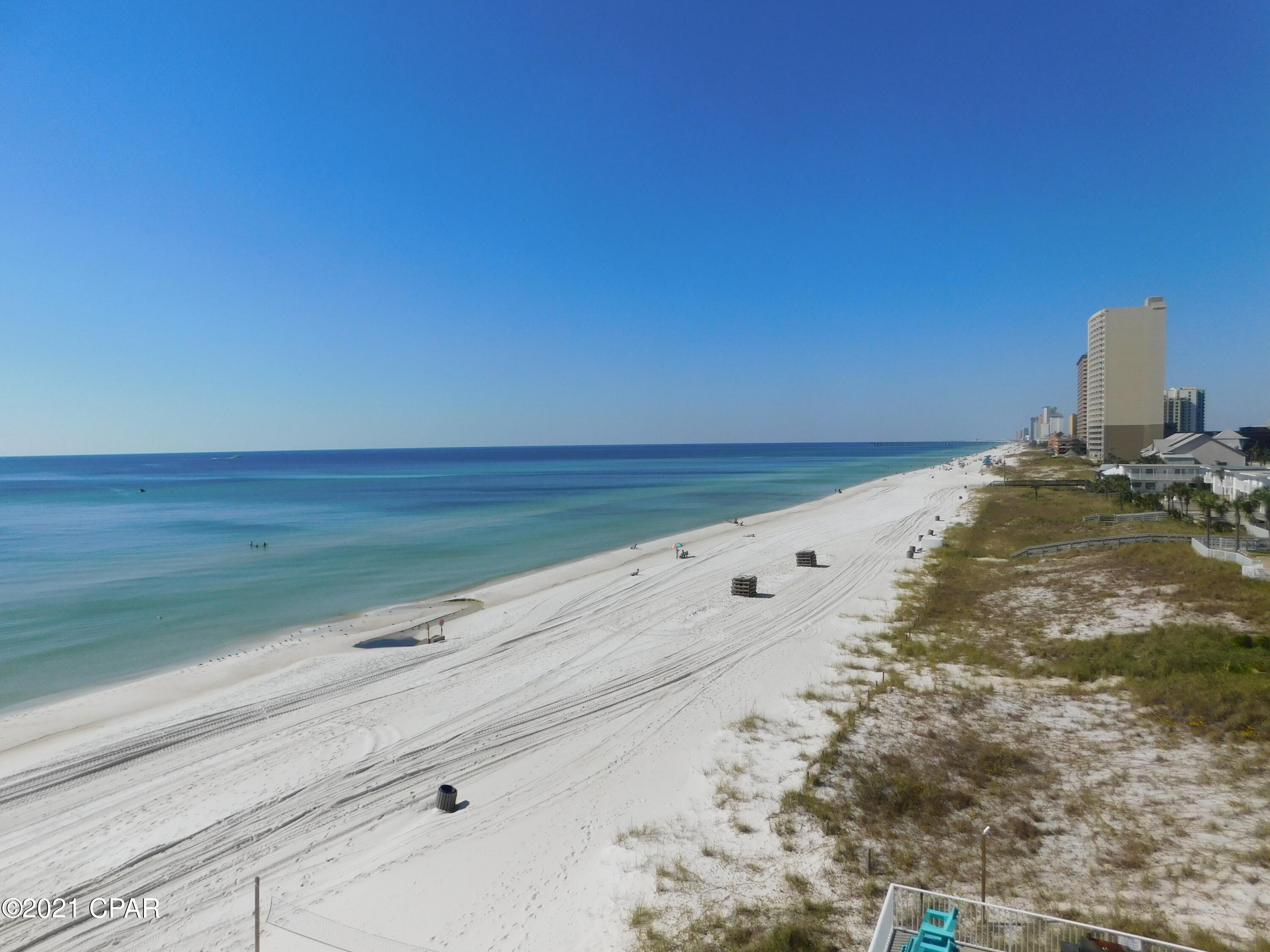 Fontainebleau Terrace - Residential