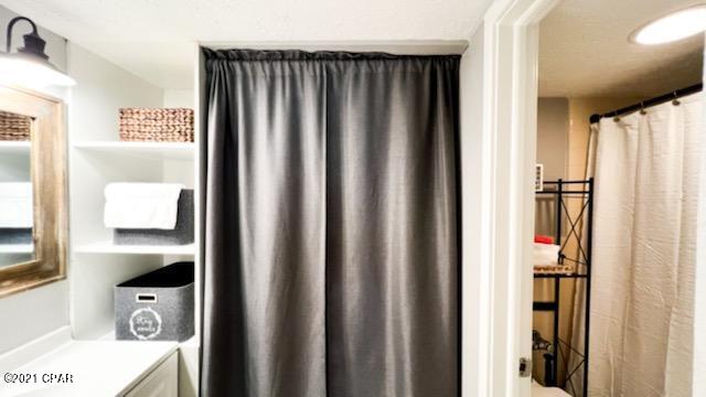 Fontainebleau Terrace - Residential