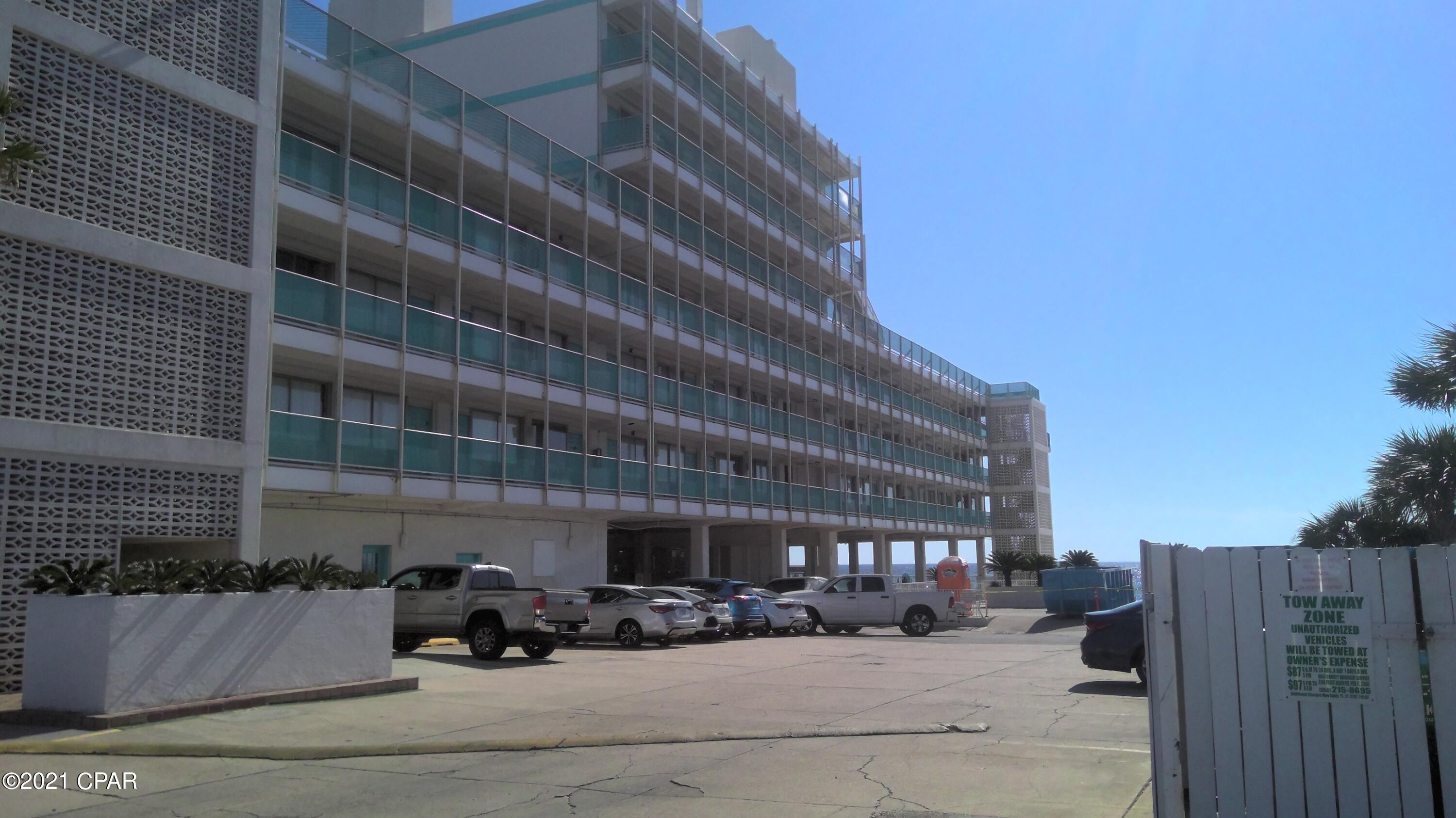 Fontainebleau Terrace - Residential