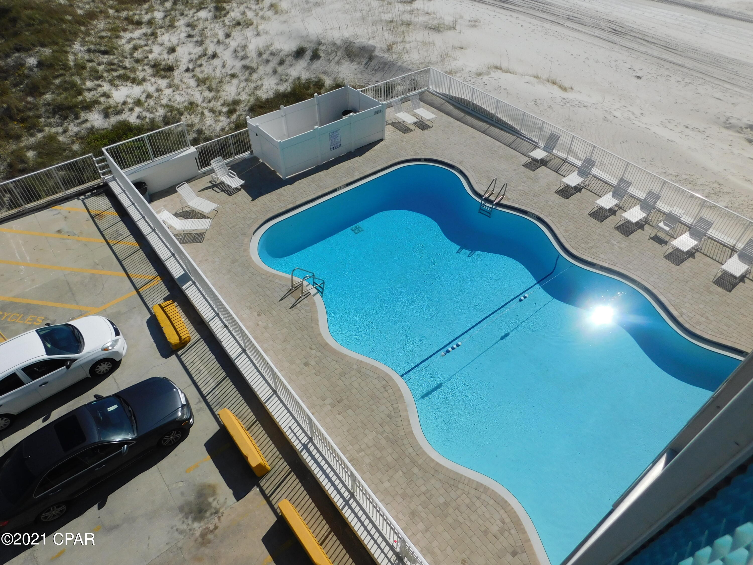 Fontainebleau Terrace - Residential