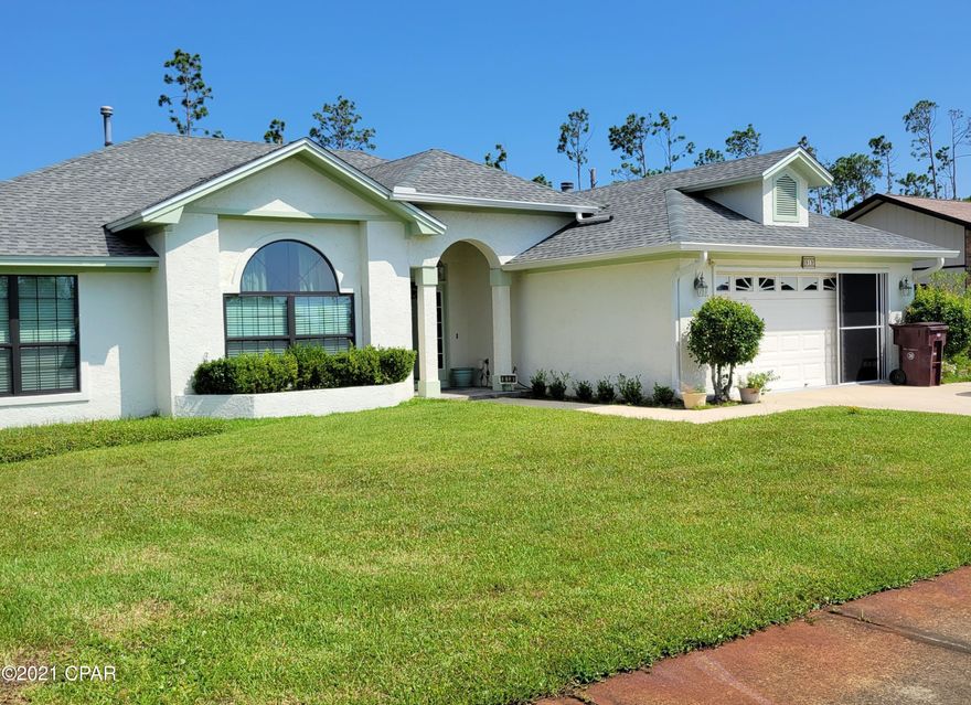 ** Under Contract - taking backup offers **



Nice layout to this comfortable home in the high demand Plantation Point neighborhood.



Italian Porcelain Tile floors throughout the home.  Utility room and half-bath right off the garage entrance to allow easy clean up before coming in from the yard.



Easy to work in kitchen with ''breakfast area'' and attached dining area or den, with a door to your privacy fenced back yard.  Good size back yard comes with a detached storage building with power.



Showers with mobility assist bars and handles.  Master bath has jacuzzi tub for a nice, comfortable ''spa'' session.



All appliances will stay, including both fridges, range, dishwasher, and clothes washer and dryer.



Additional pictures coming soon.