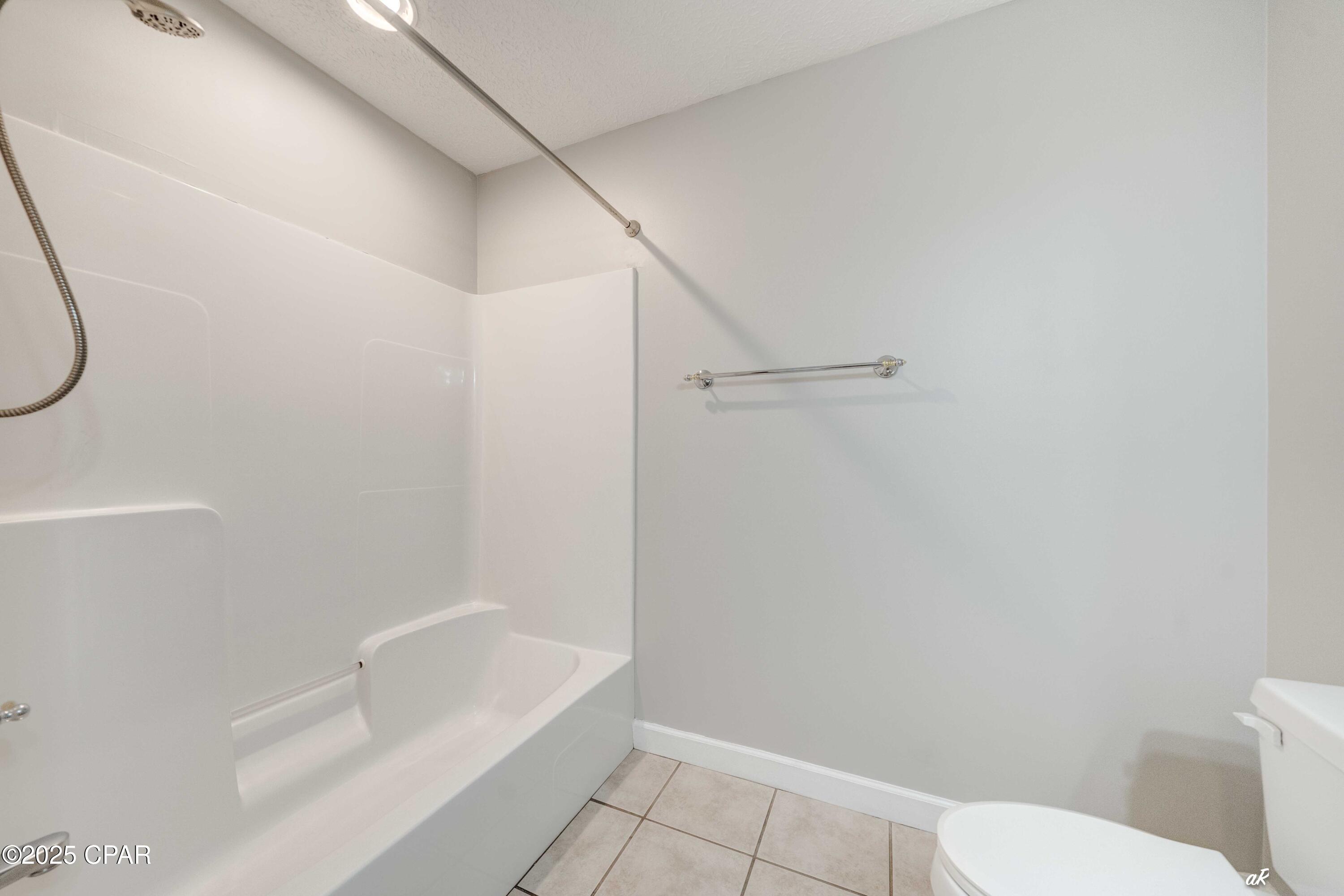 Hidden Pines Phase VII - Residential Lease