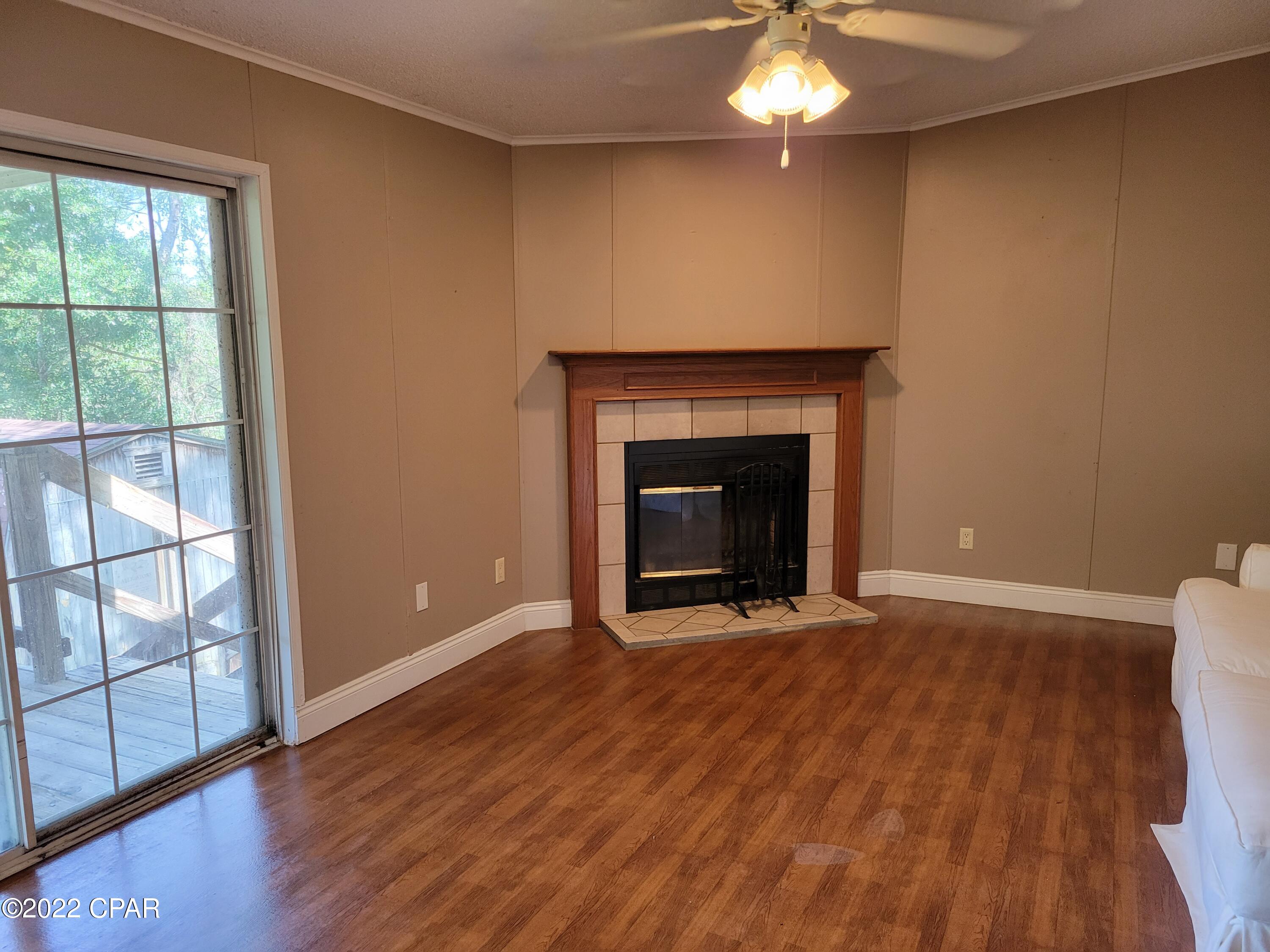 Leisure Lakes - Residential