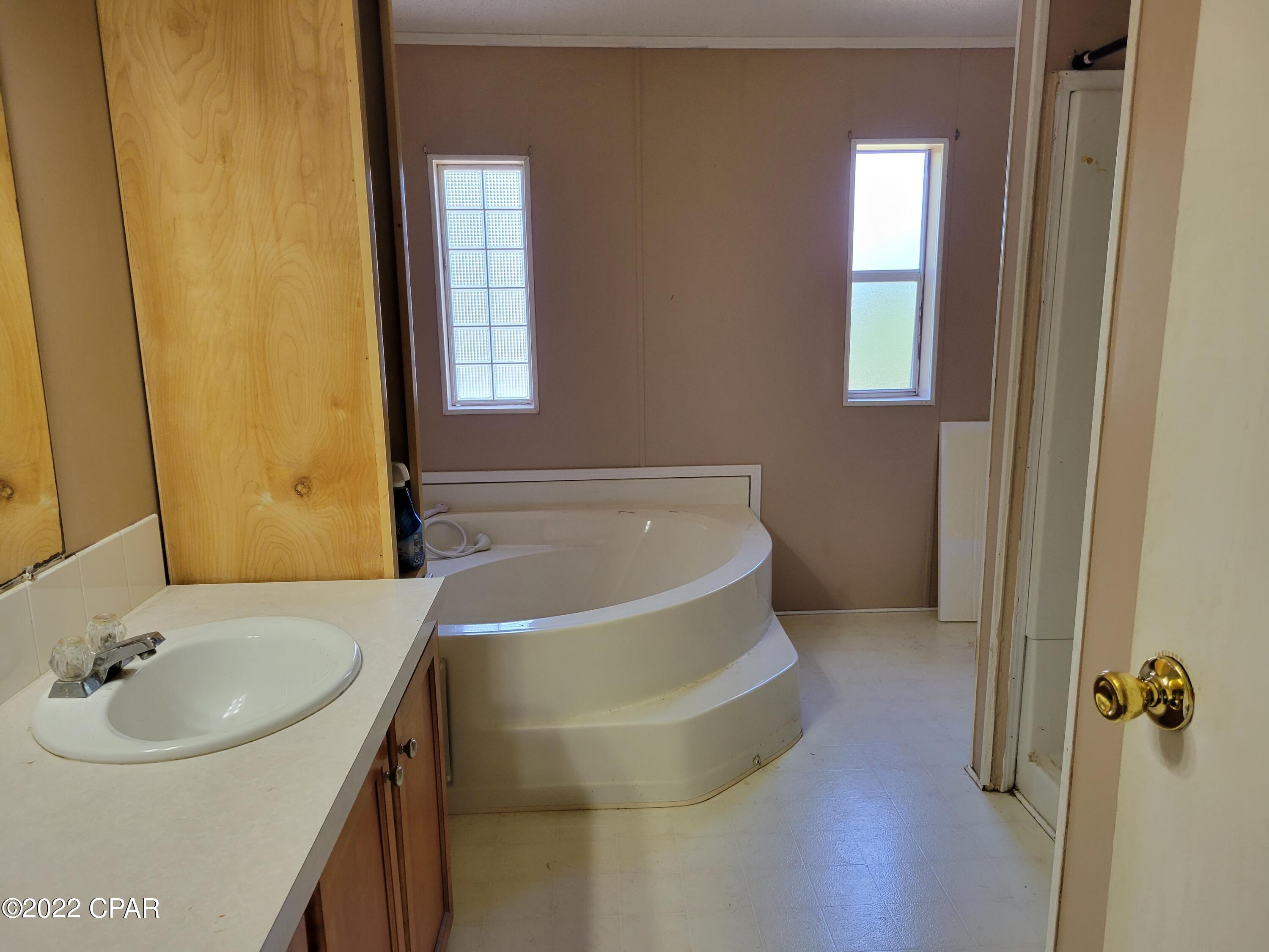 Leisure Lakes - Residential