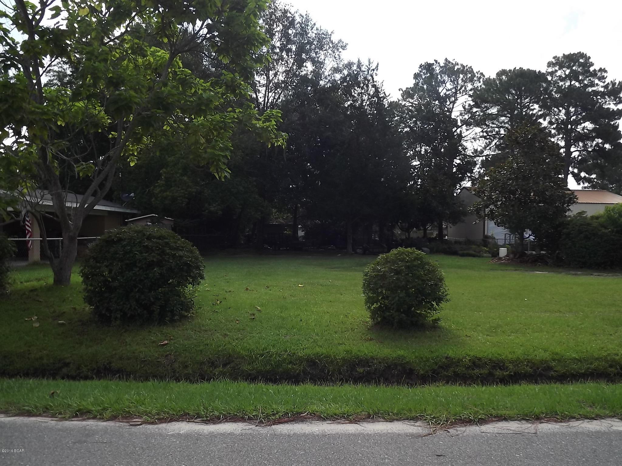 Sheffields 2nd - Land