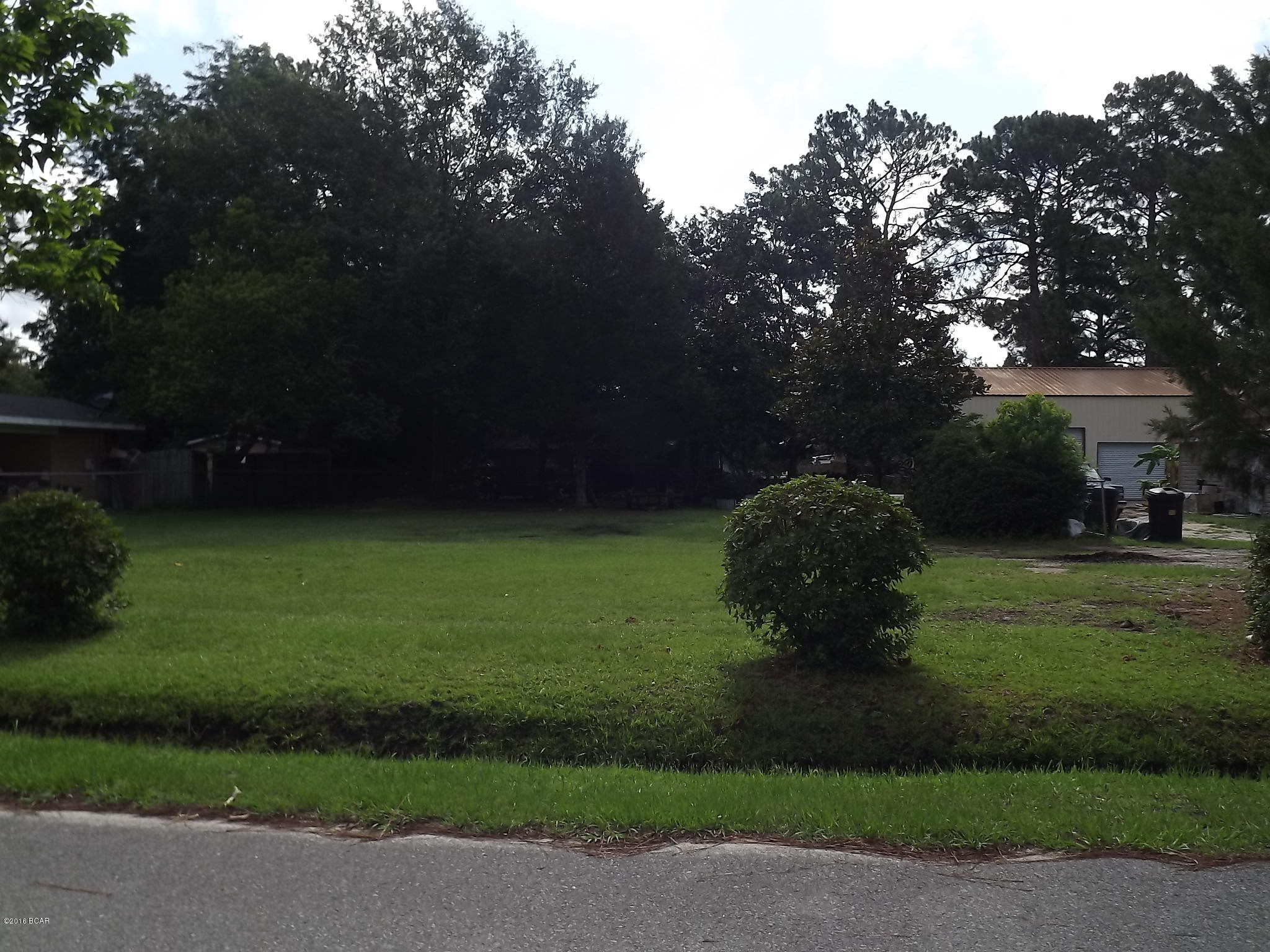 Sheffields 2nd - Land