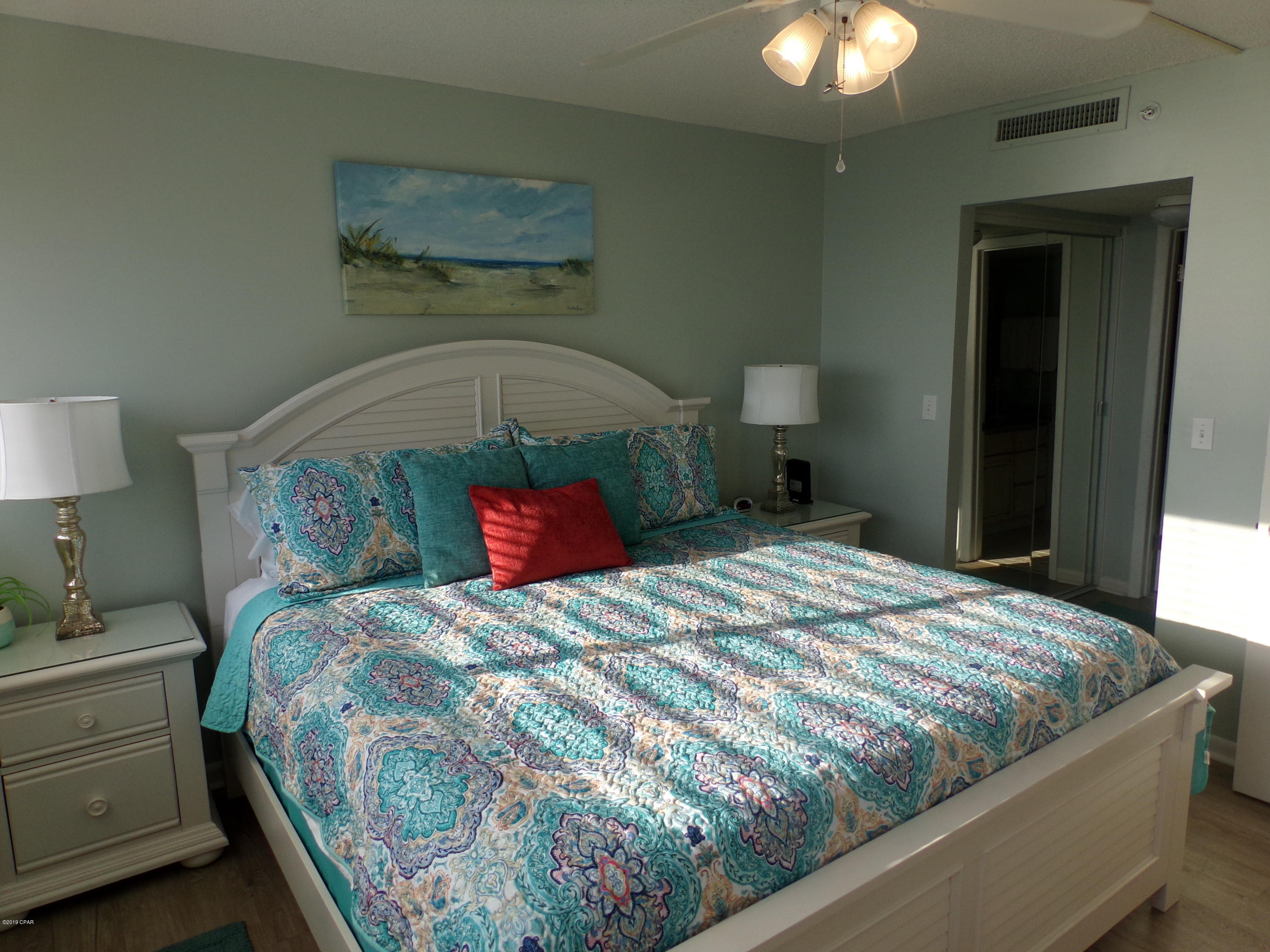 Summerhouse Condo. - Residential