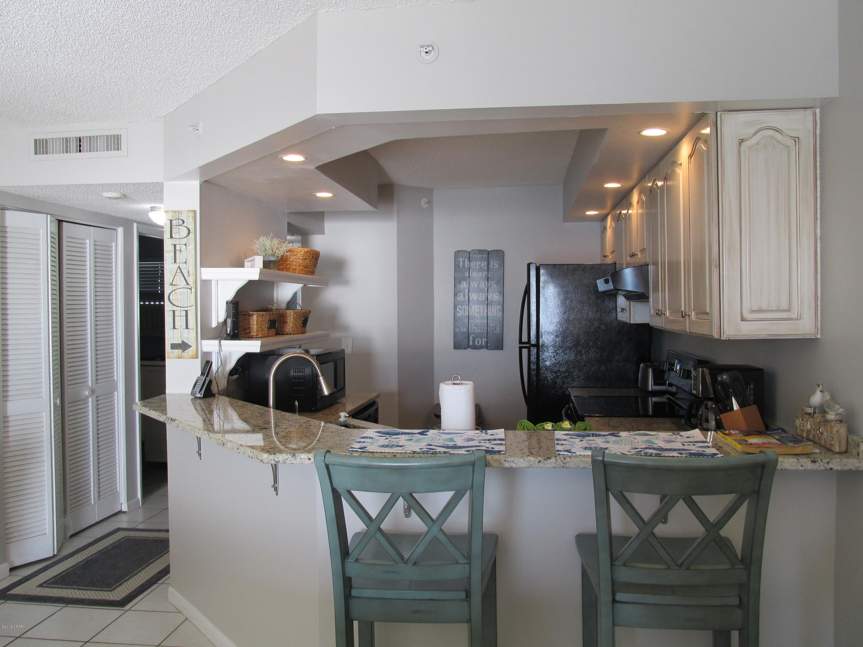 Summerhouse Condo. - Residential